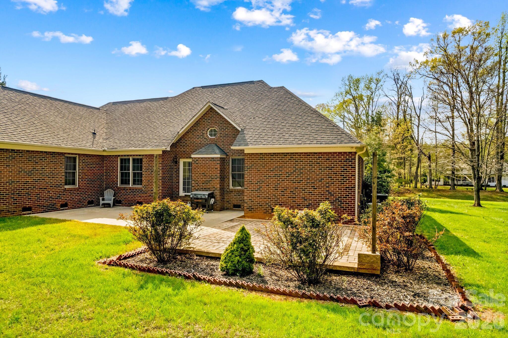 480 Adrian Road — Salisbury