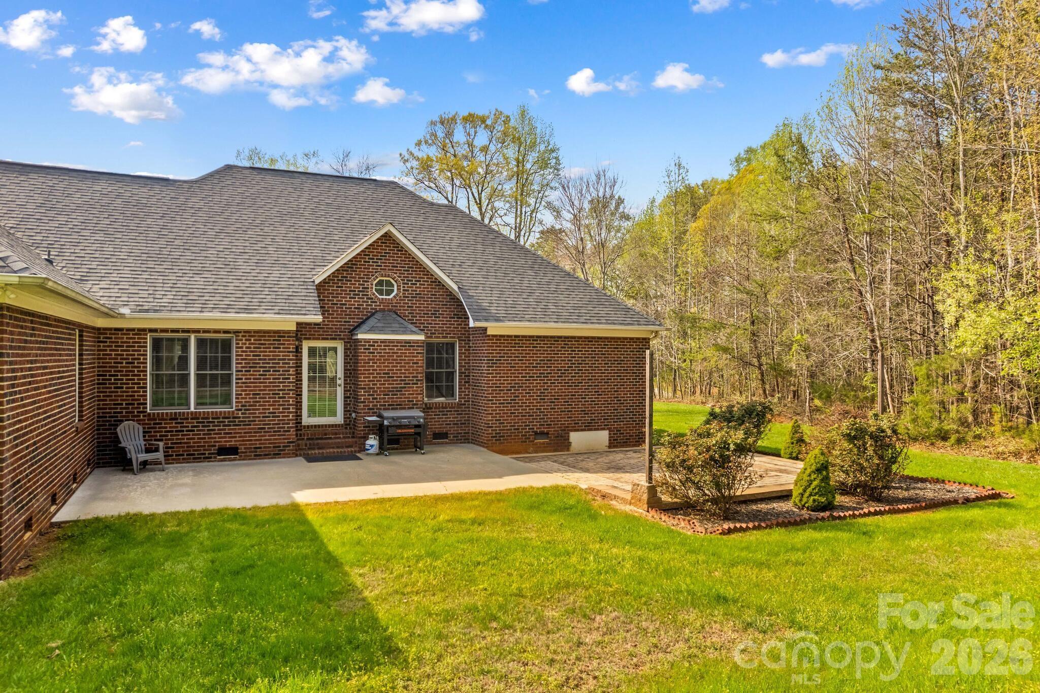 480 Adrian Road — Salisbury