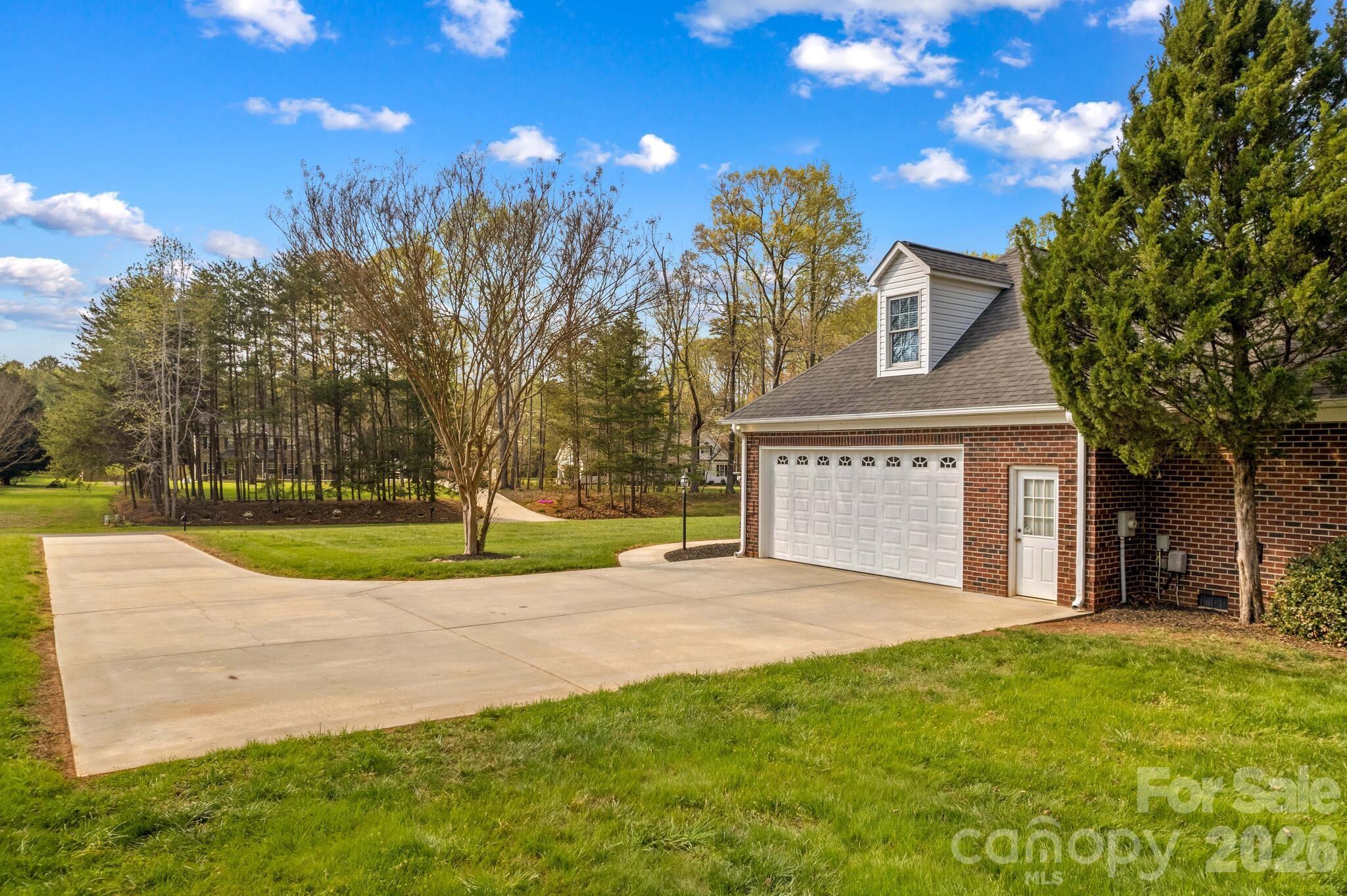 480 Adrian Road — Salisbury