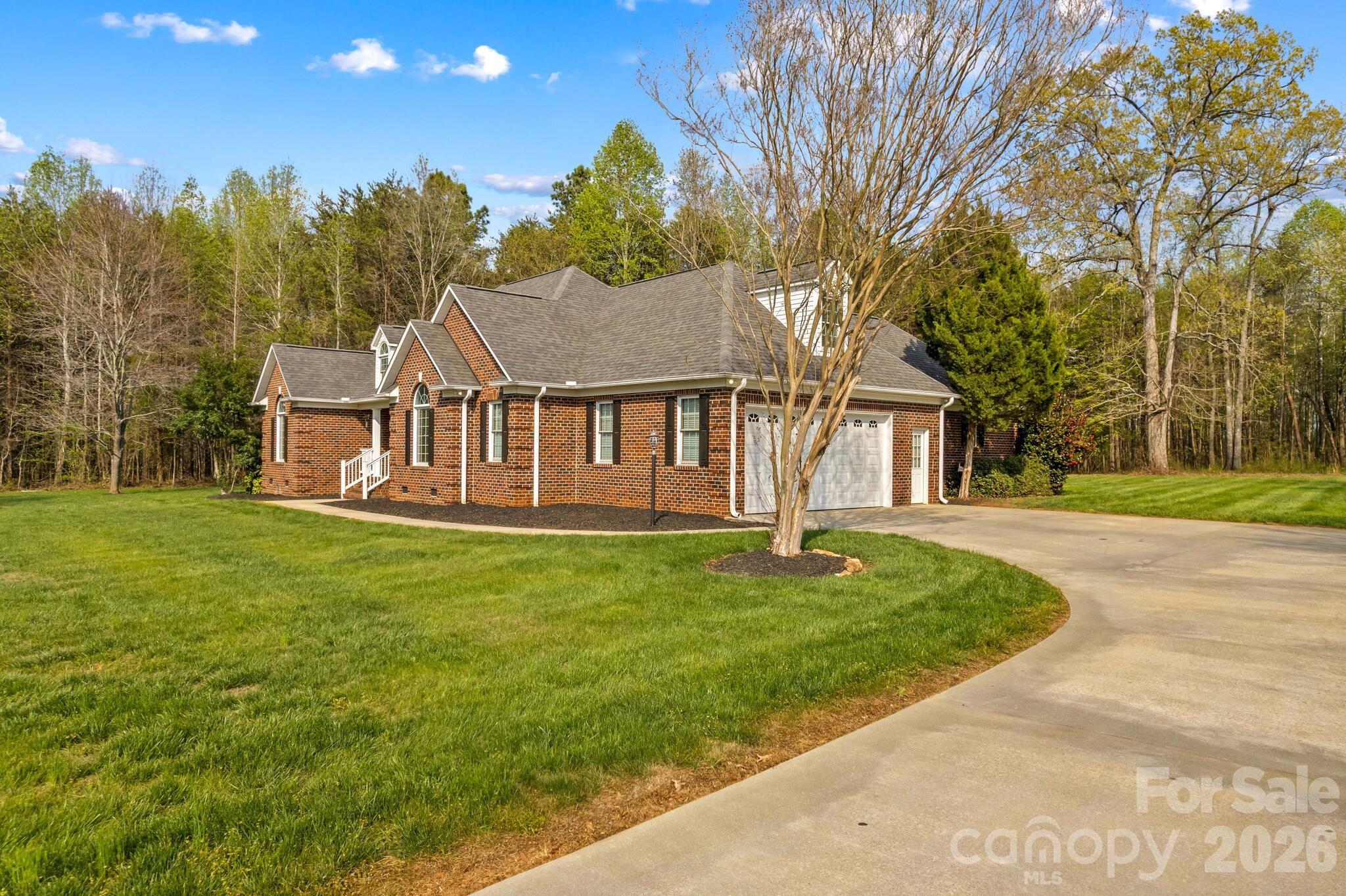 480 Adrian Road — Salisbury
