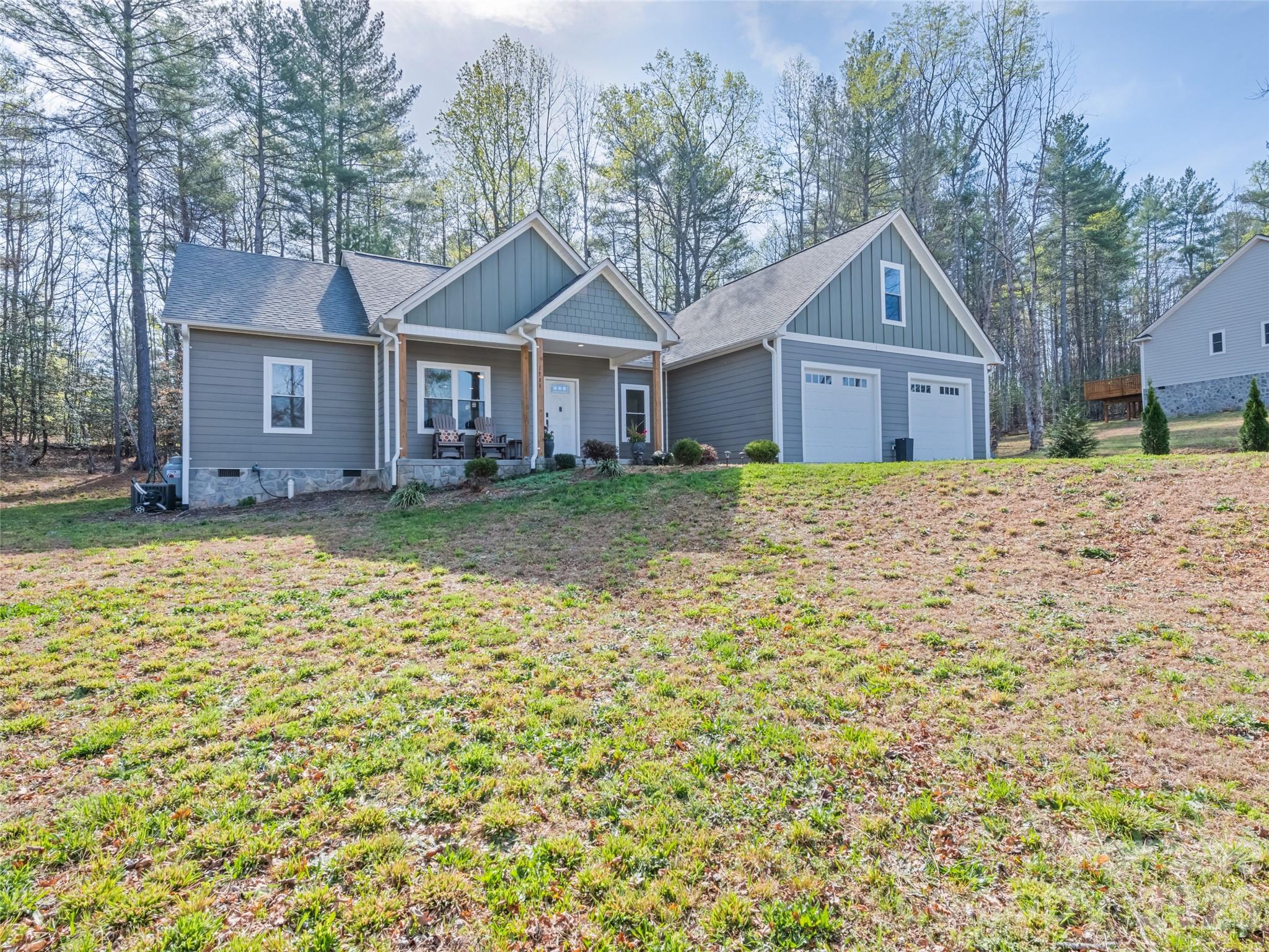 1711 Plantation Loop — Morganton