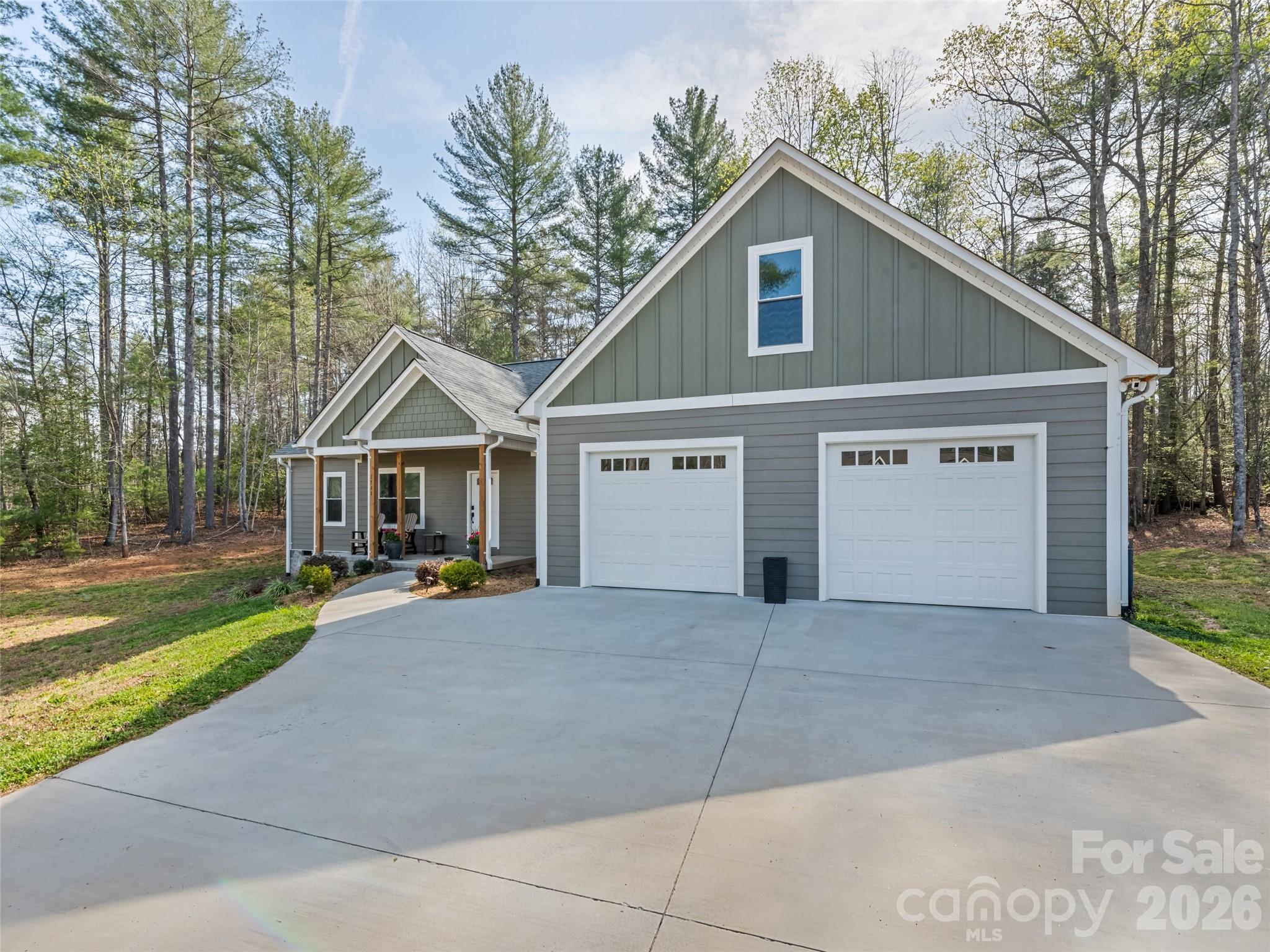 1711 Plantation Loop — Morganton
