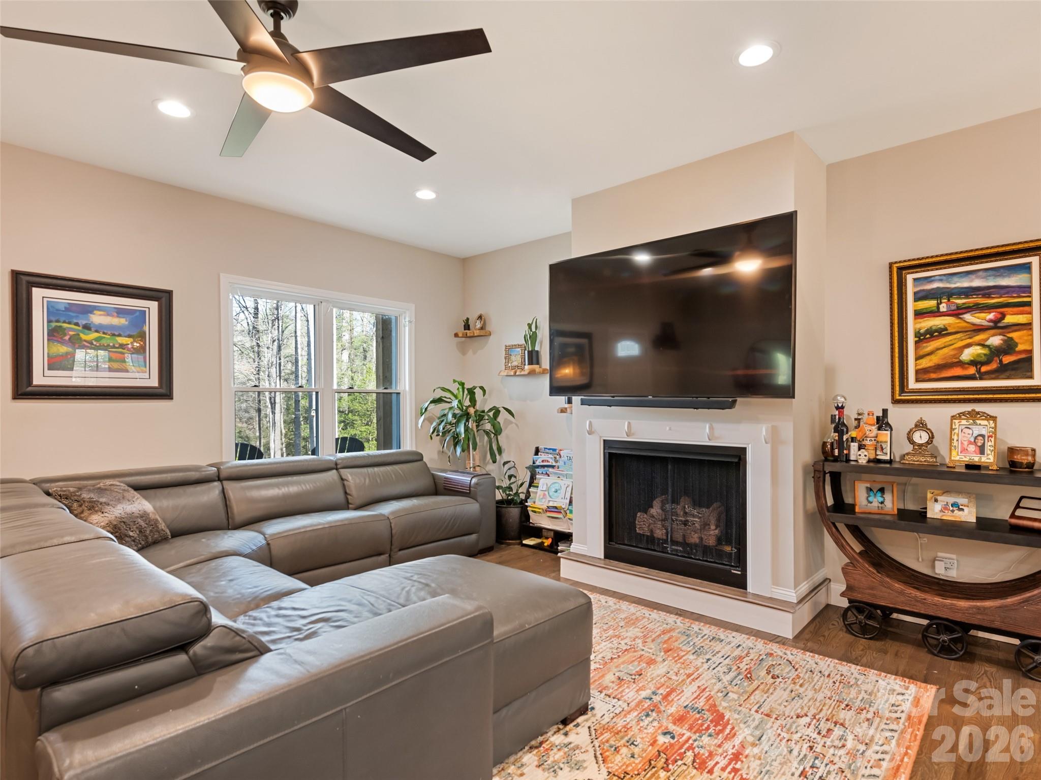 1711 Plantation Loop — Morganton