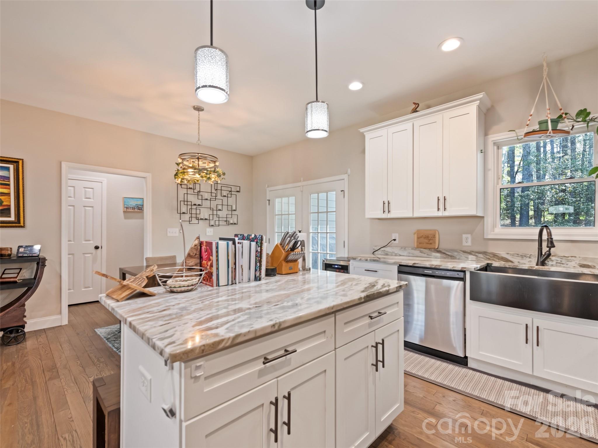 1711 Plantation Loop — Morganton