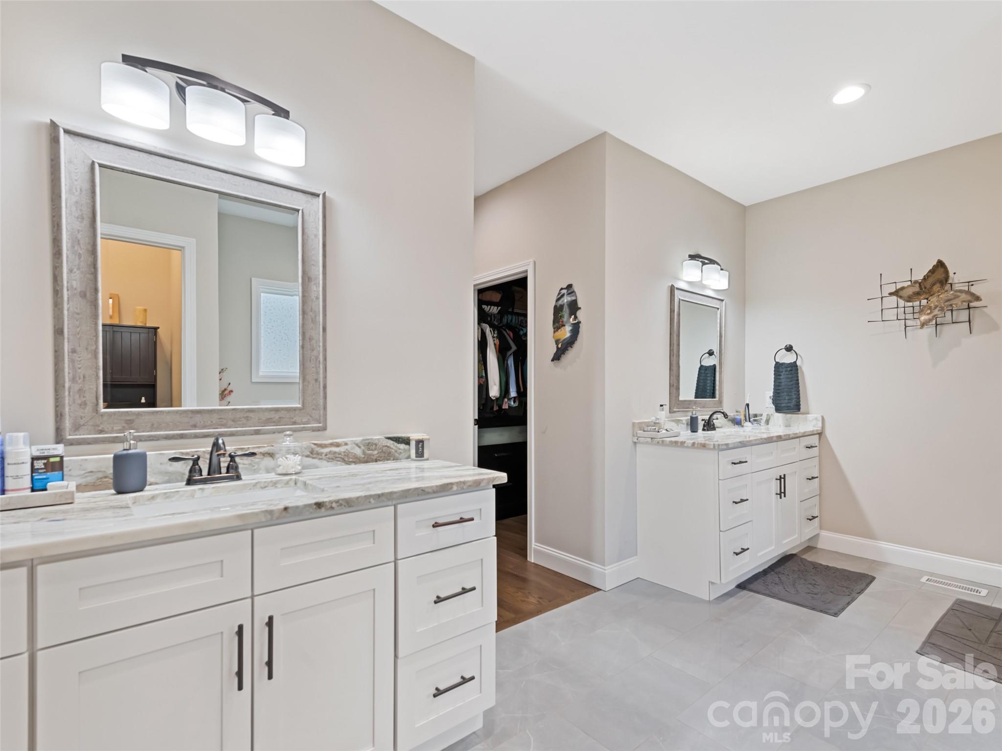 1711 Plantation Loop — Morganton