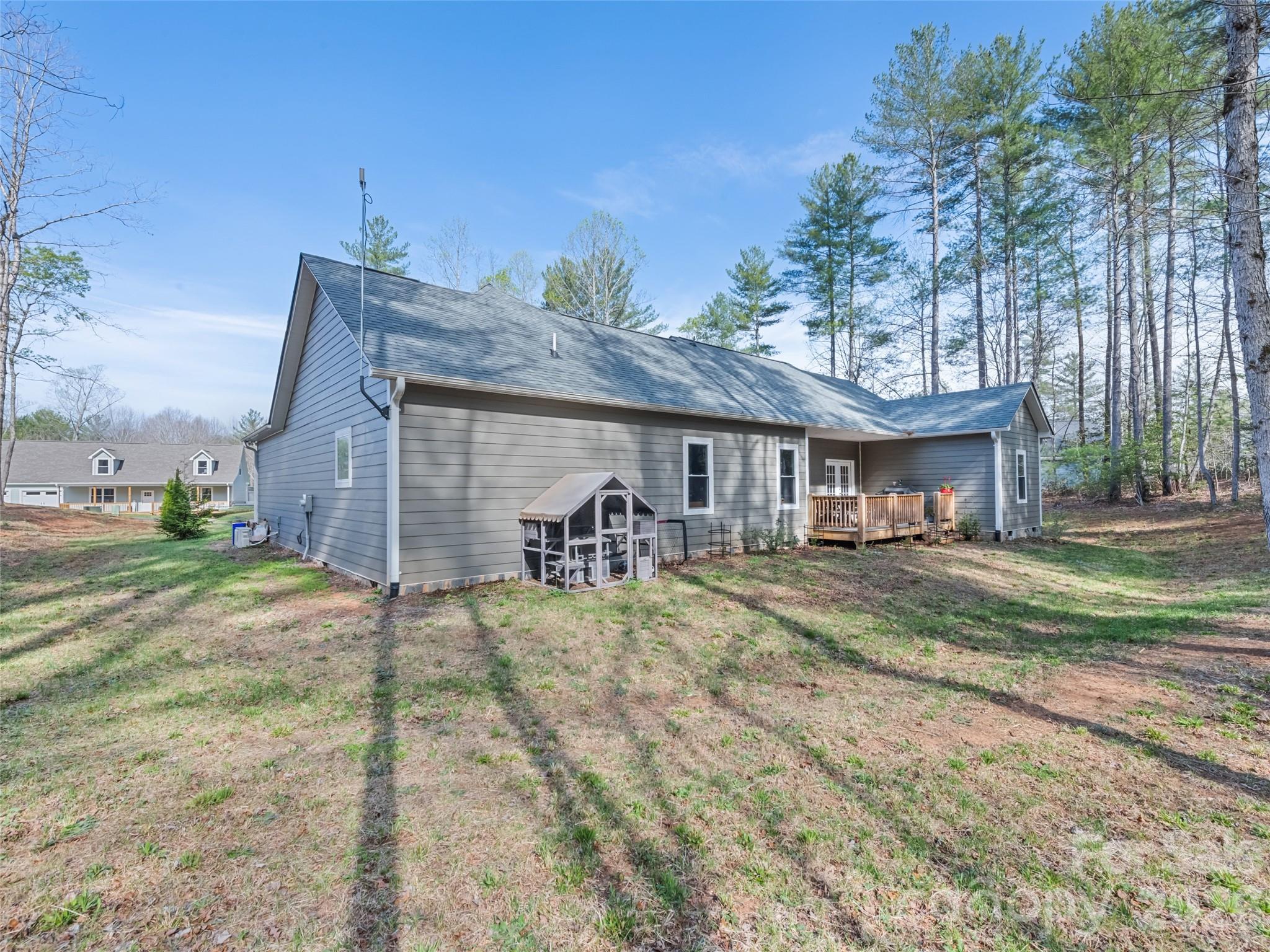 1711 Plantation Loop — Morganton