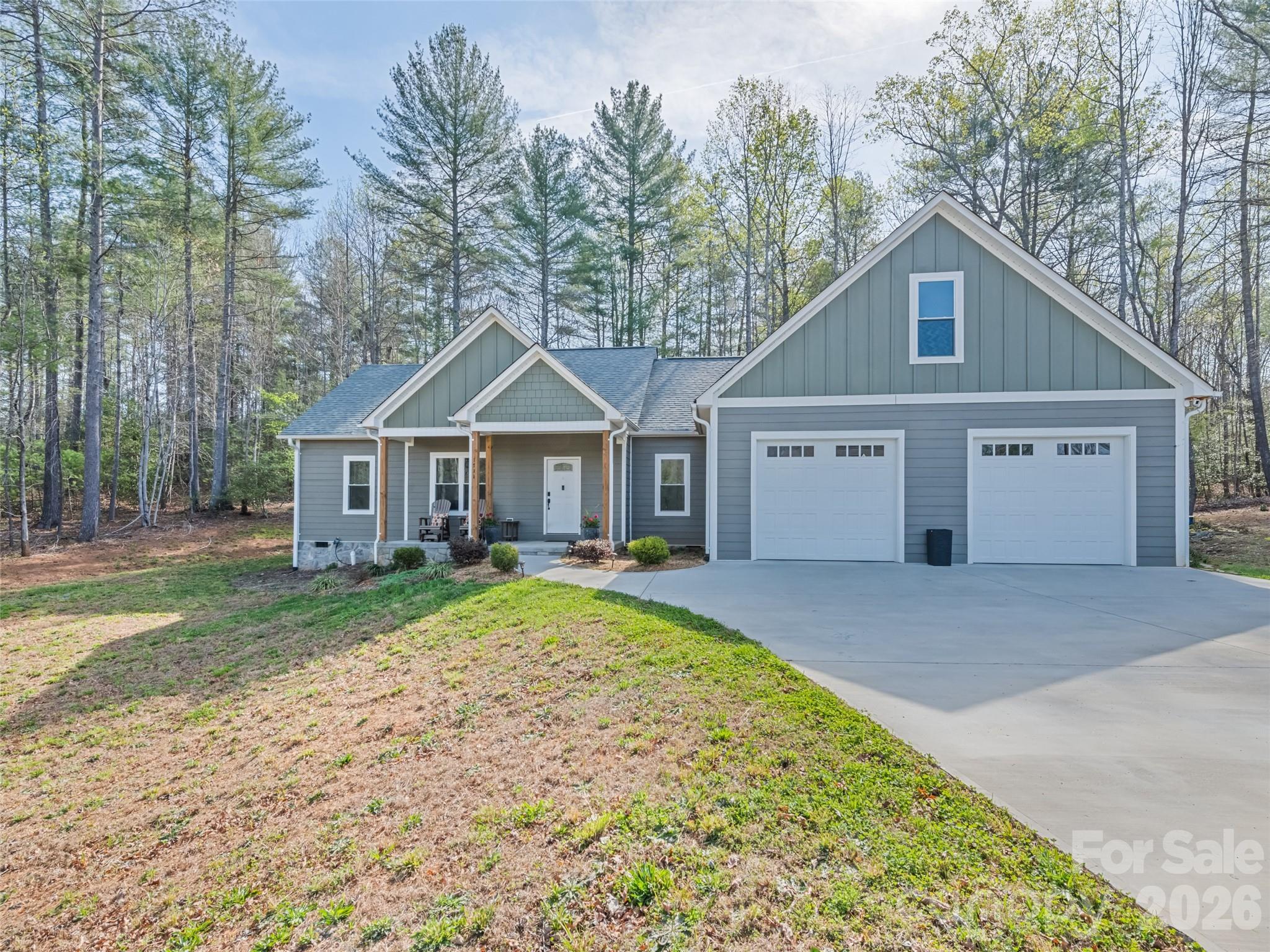 1711 Plantation Loop — Morganton