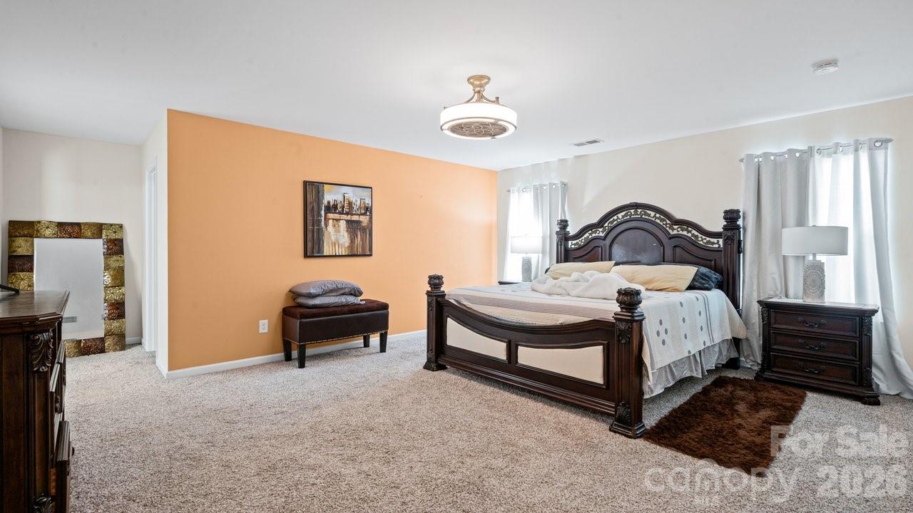 6907 Agnew Drive — Charlotte