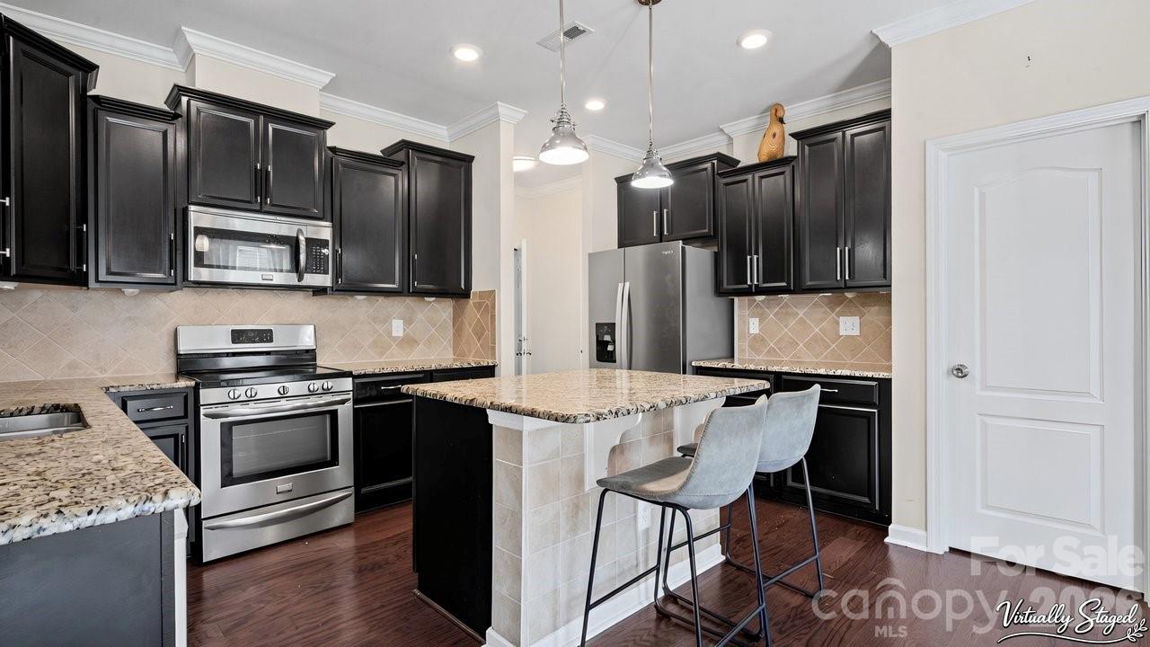 6907 Agnew Drive — Charlotte