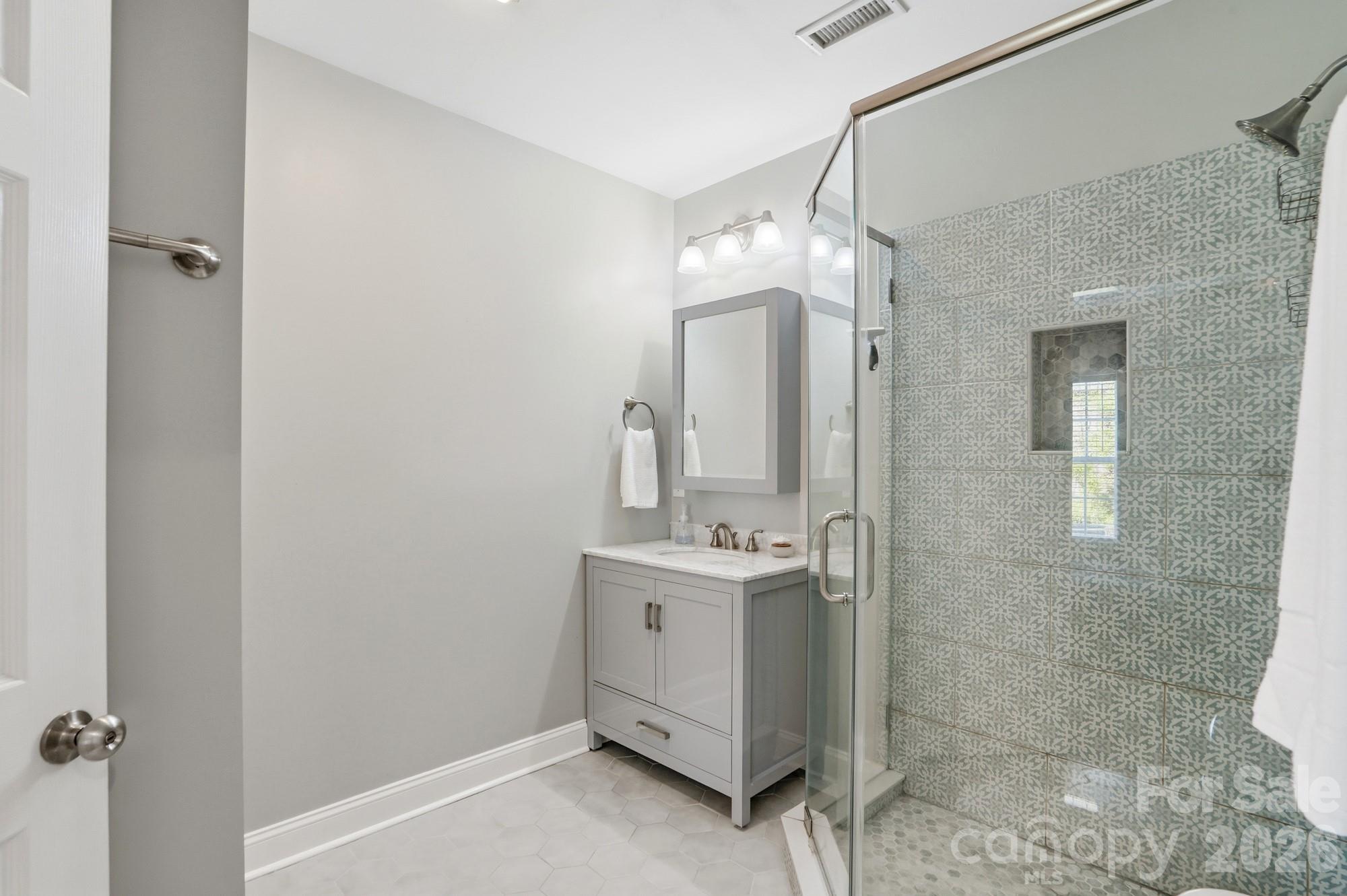 10056 Paisley Drive — Charlotte