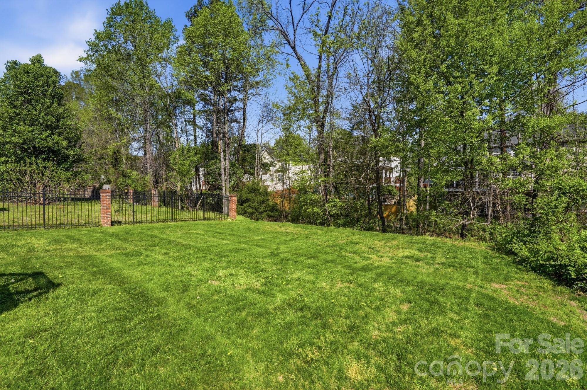 10056 Paisley Drive — Charlotte