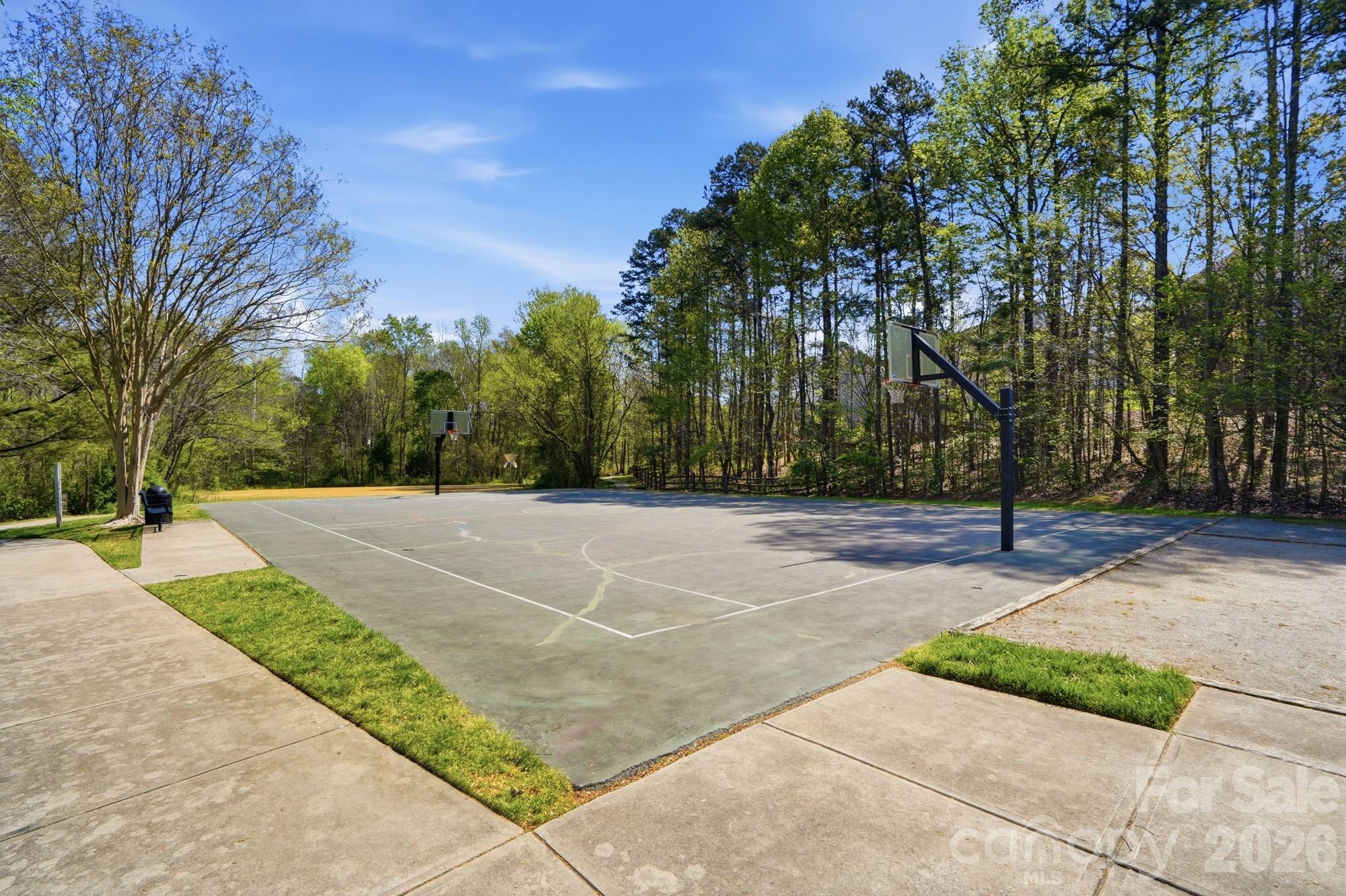 10056 Paisley Drive — Charlotte