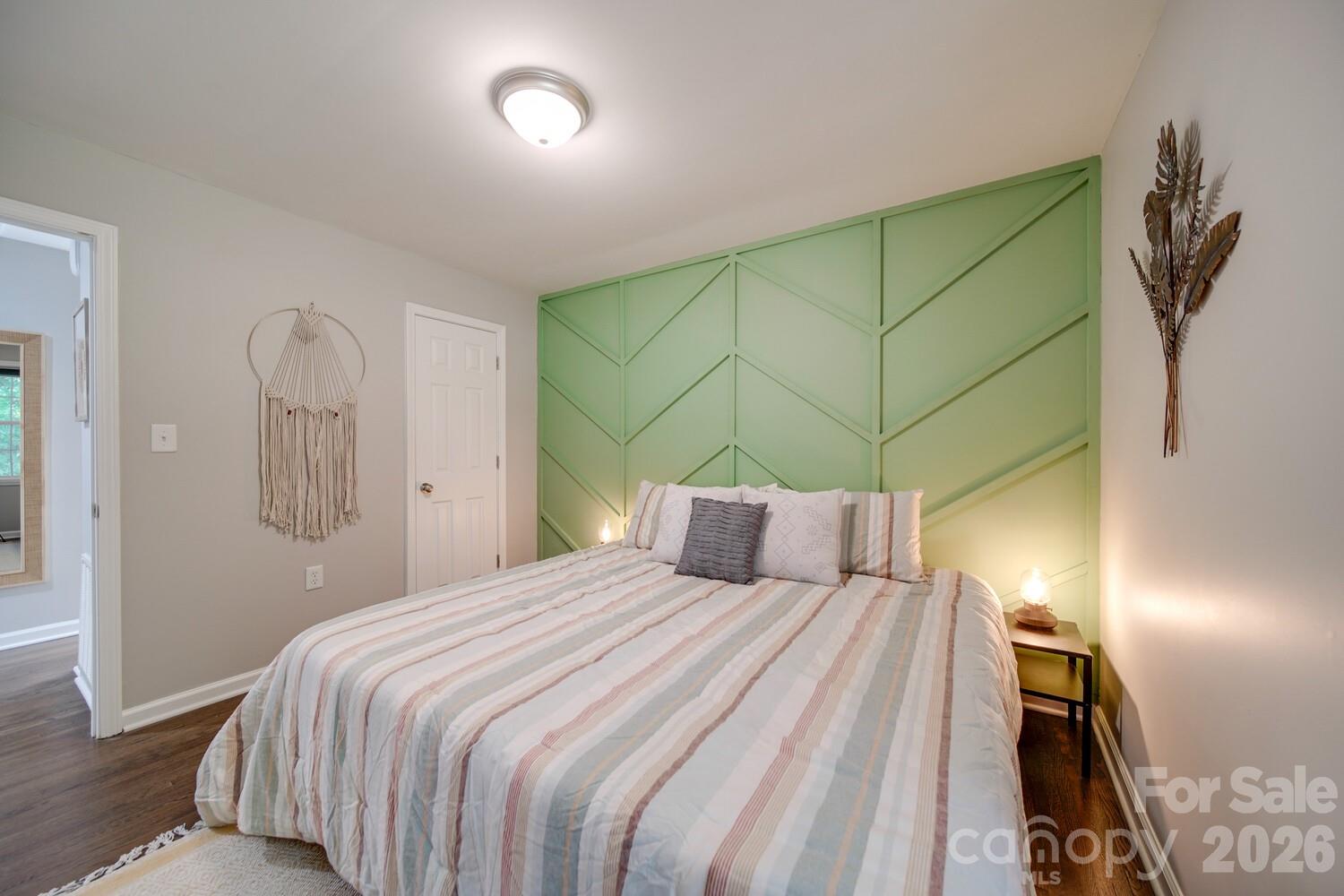 1512 Newcastle Street — Charlotte