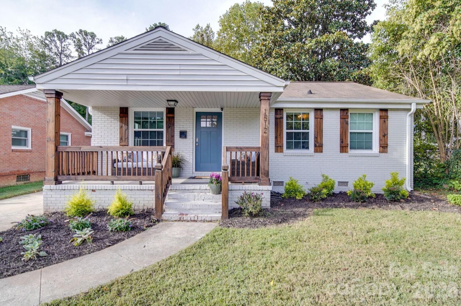 1512 Newcastle Street — Charlotte