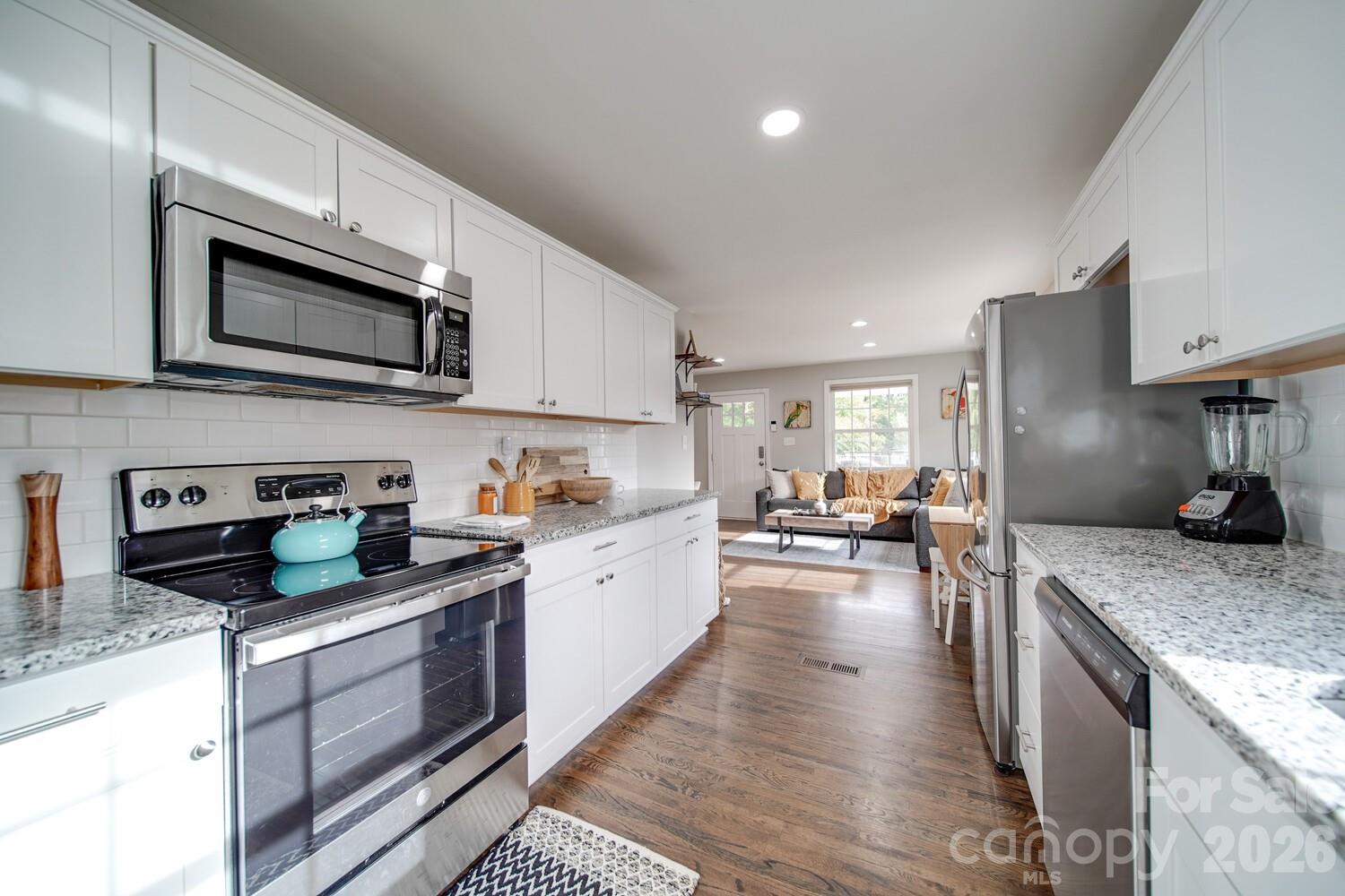 1512 Newcastle Street — Charlotte
