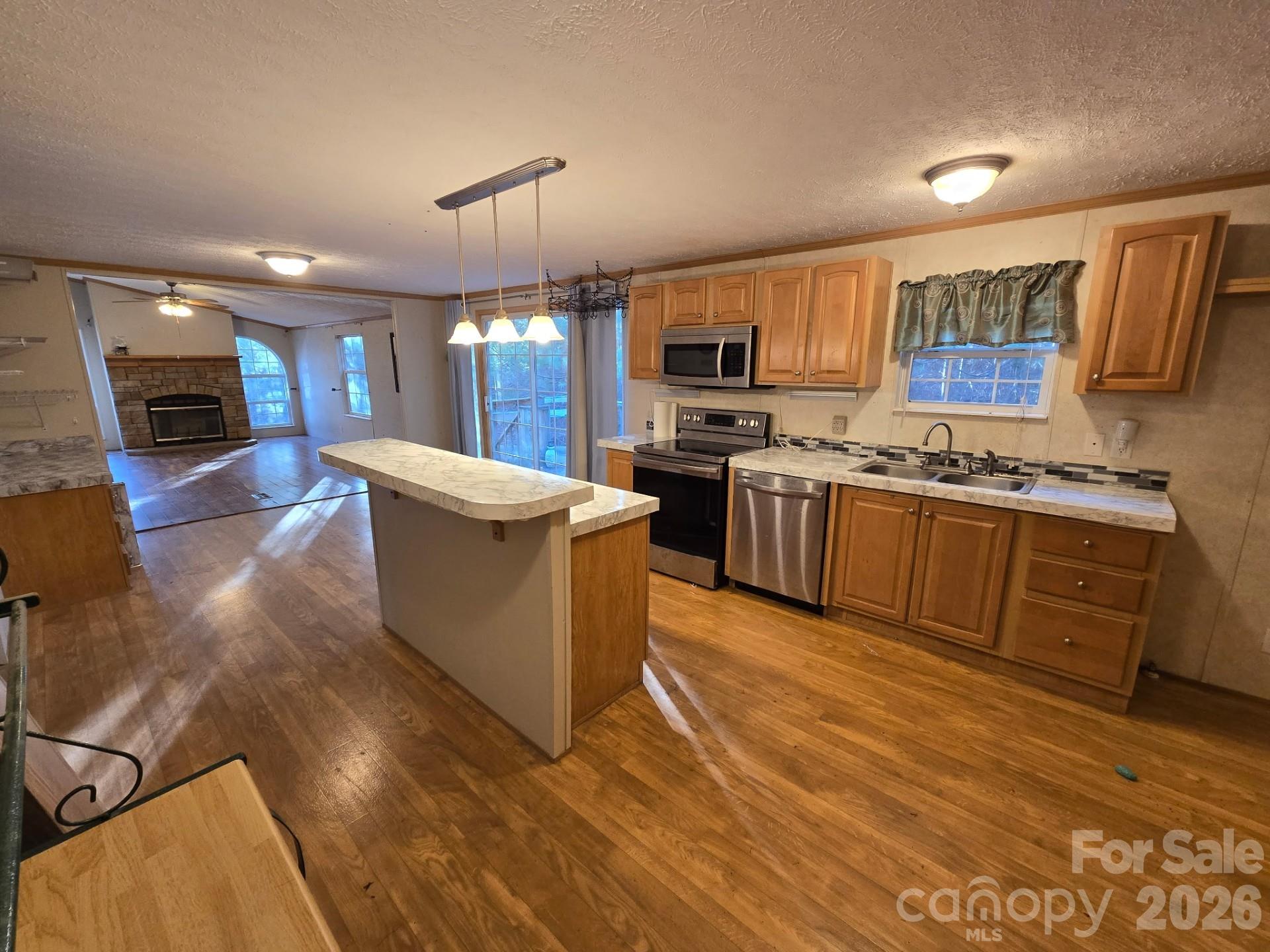 6 Woodland Street — Spruce Pine