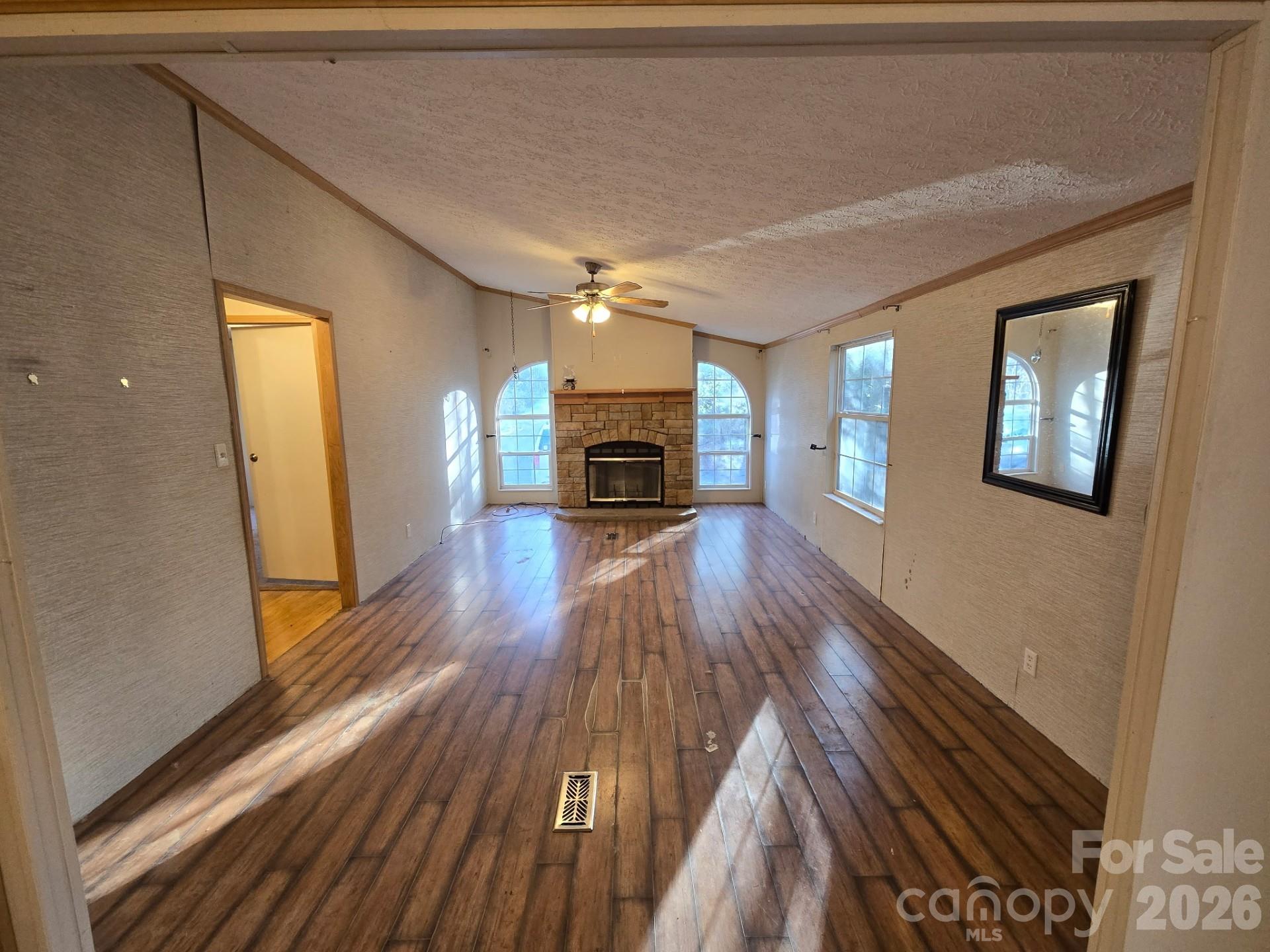 6 Woodland Street — Spruce Pine