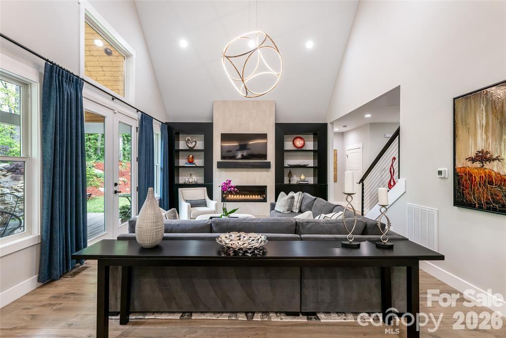 99 Timber Ridge Circle — Leicester
