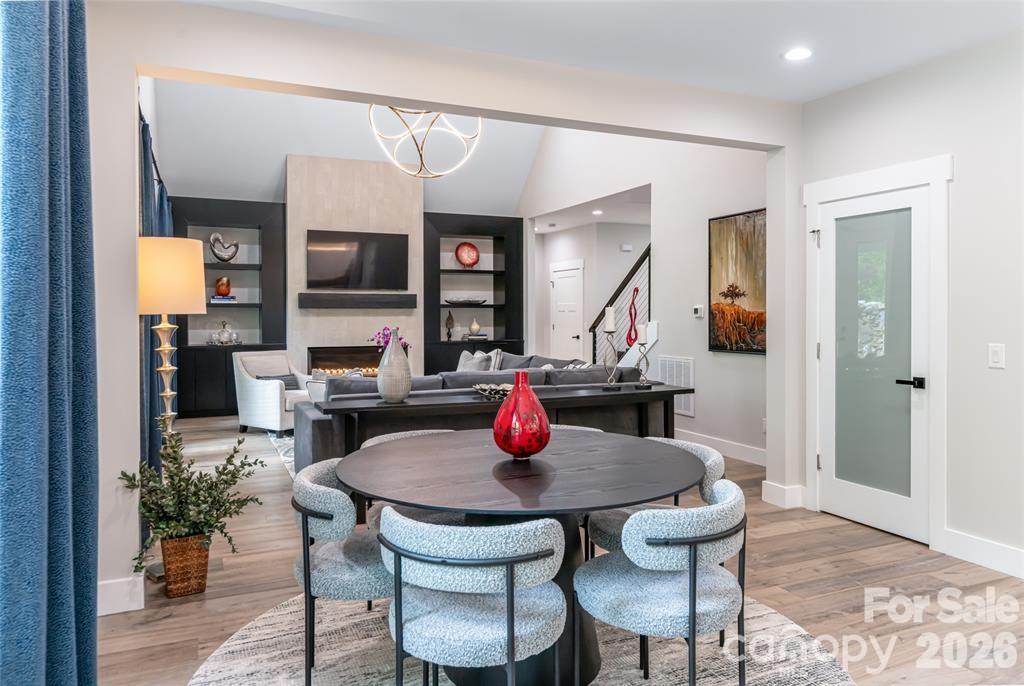 99 Timber Ridge Circle — Leicester