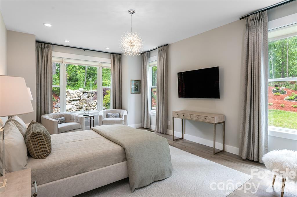 99 Timber Ridge Circle — Leicester
