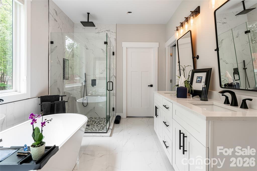 99 Timber Ridge Circle — Leicester