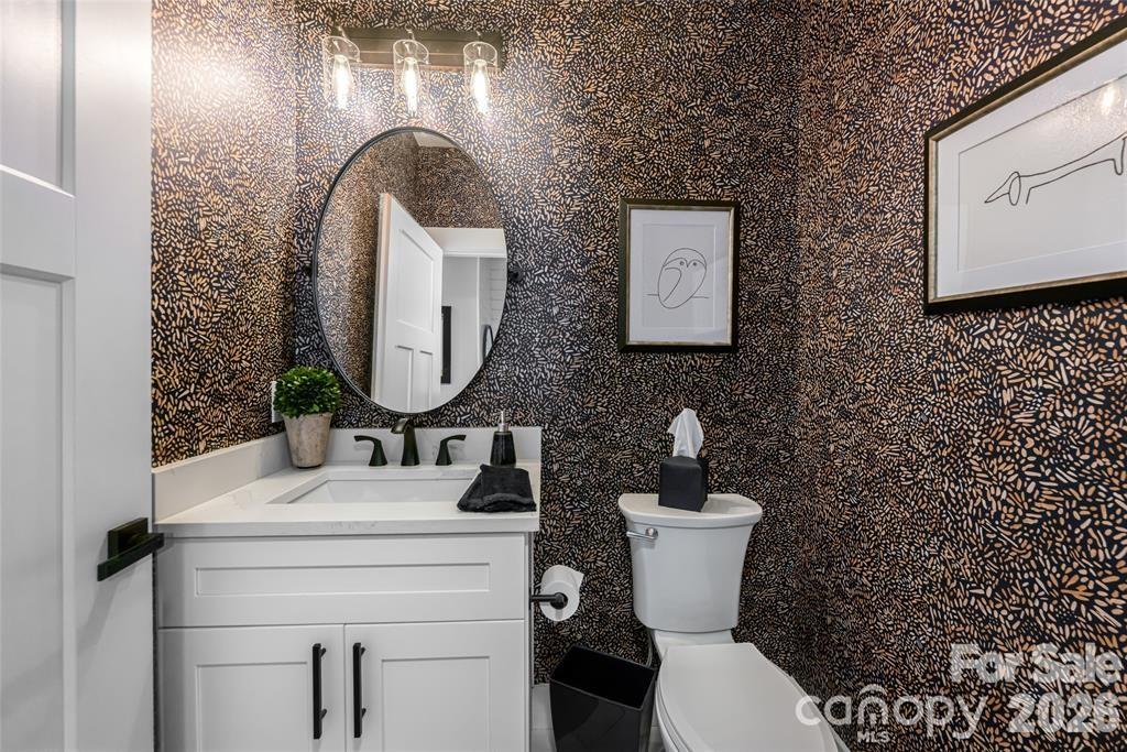 99 Timber Ridge Circle — Leicester