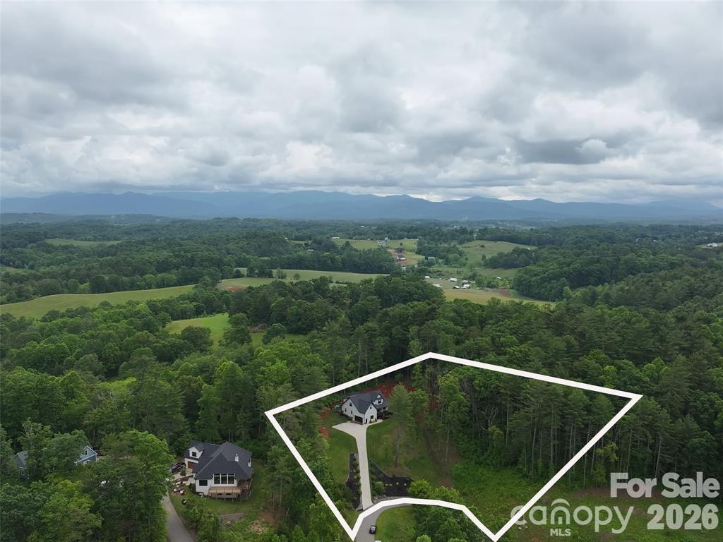99 Timber Ridge Circle — Leicester