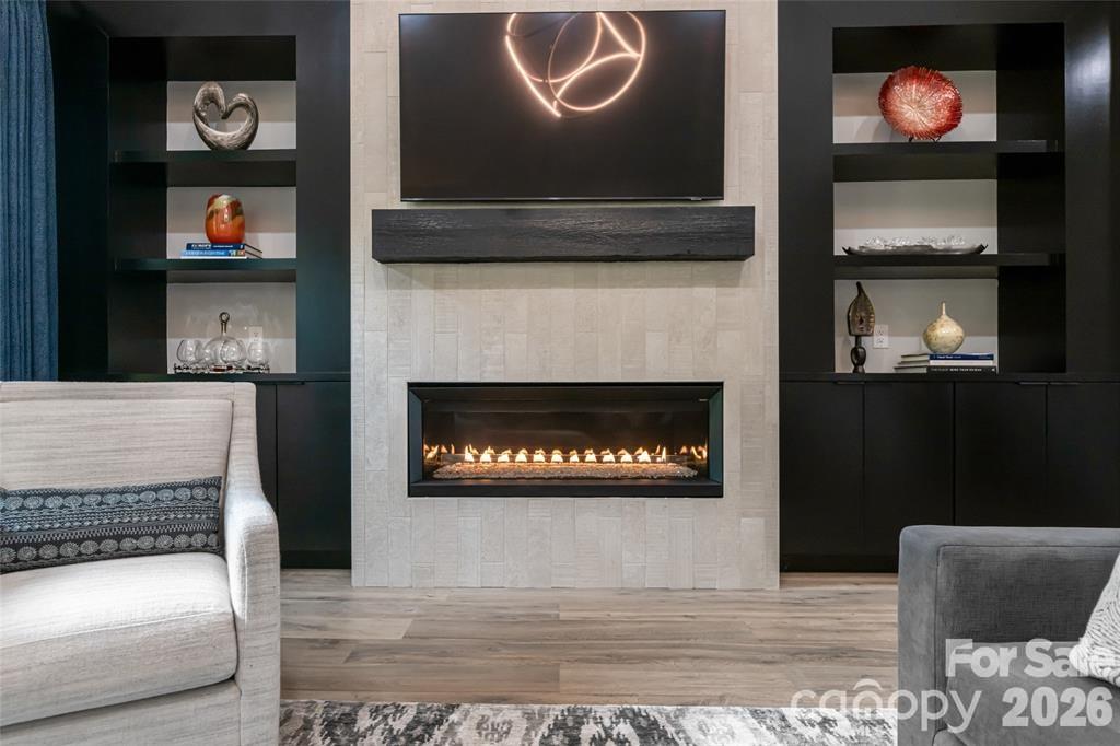 99 Timber Ridge Circle — Leicester