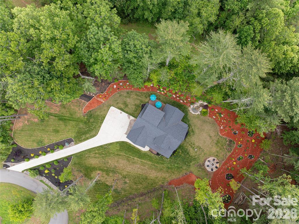 99 Timber Ridge Circle — Leicester