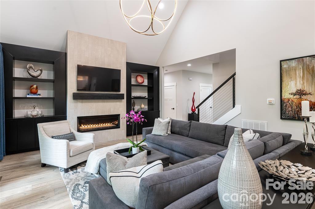 99 Timber Ridge Circle — Leicester