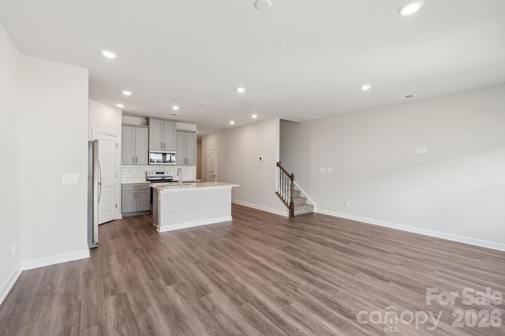 9025 Foggy Brook Loop — Charlotte