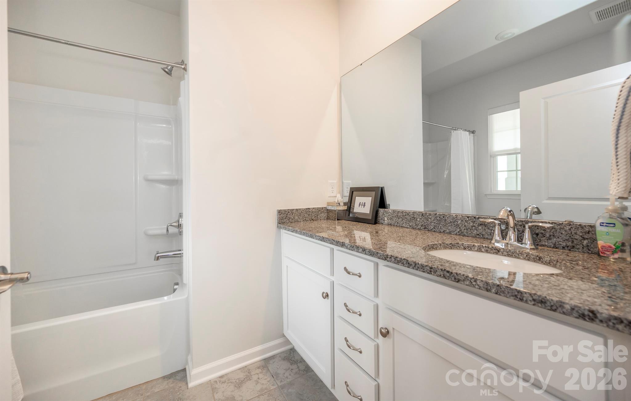 1228 Dali Boulevard — Mount Holly