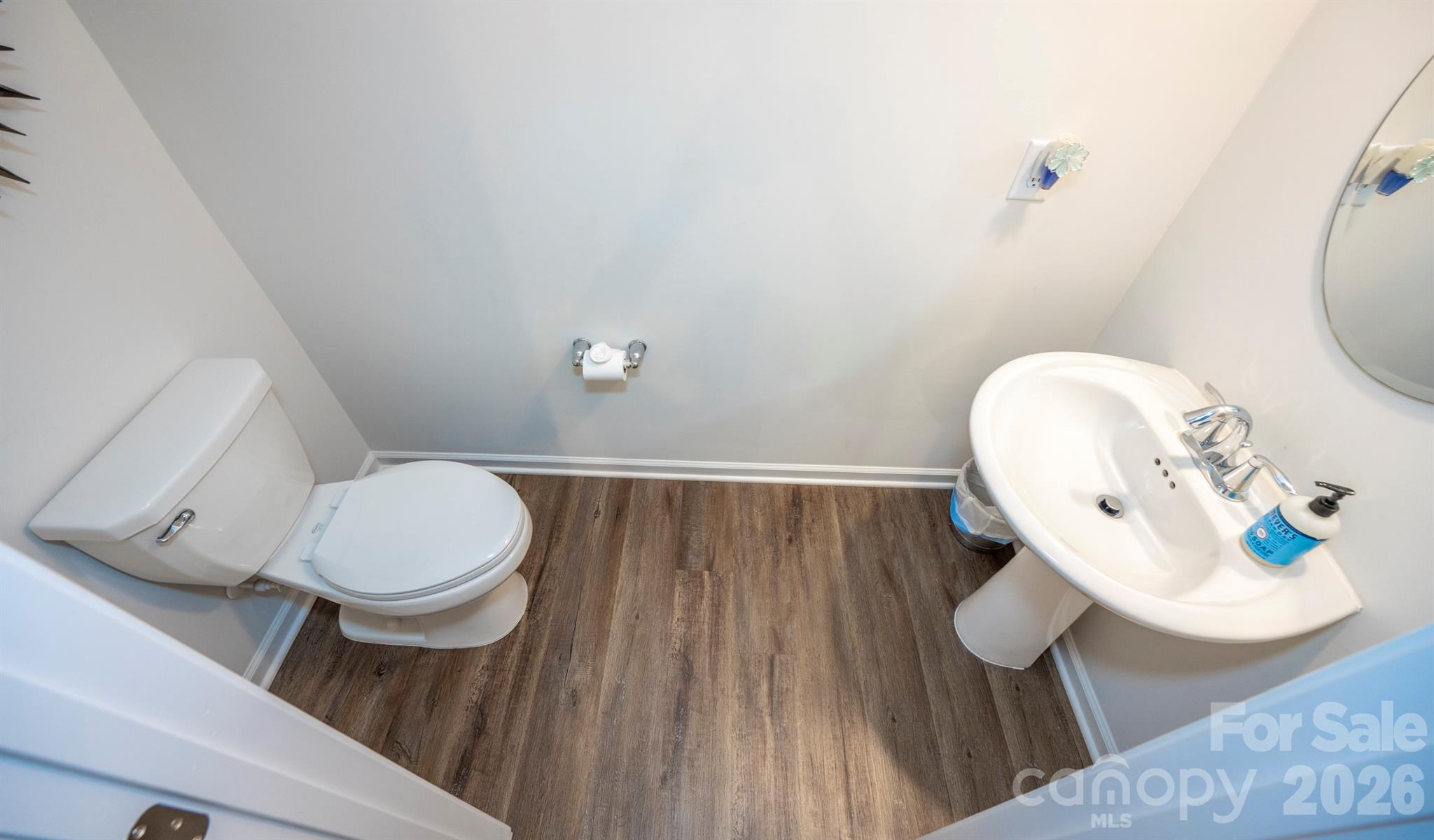 1228 Dali Boulevard — Mount Holly