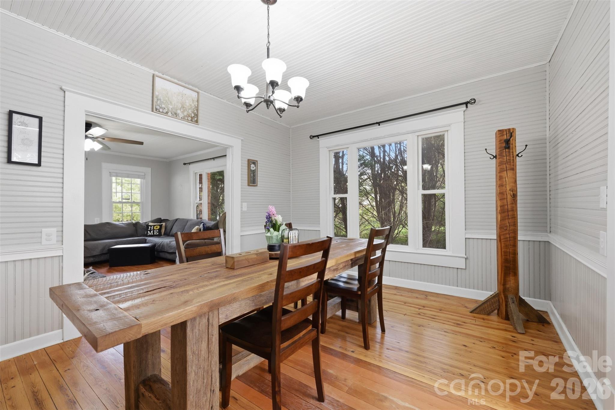 513 7th Street SW — Taylorsville