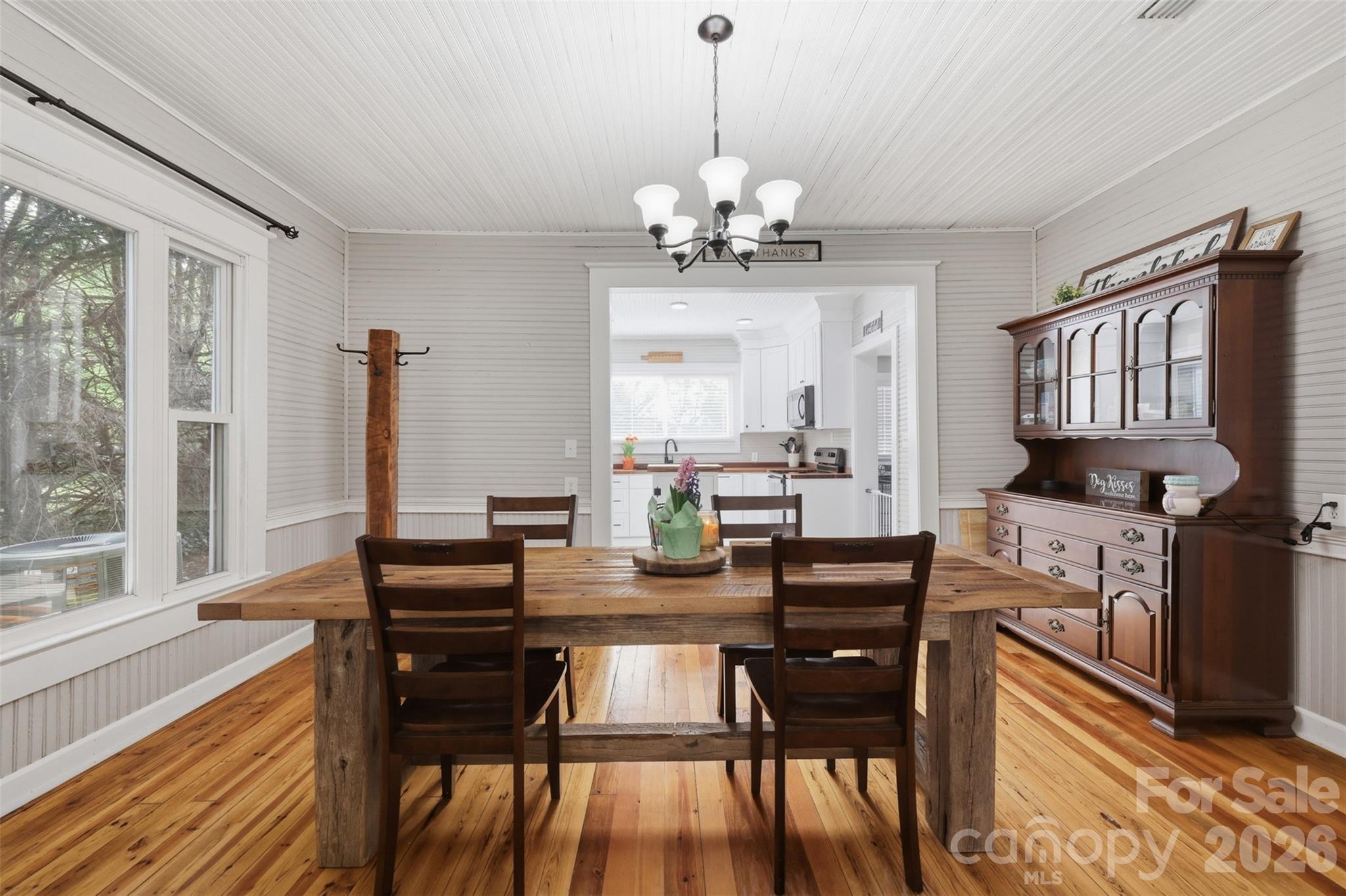 513 7th Street SW — Taylorsville