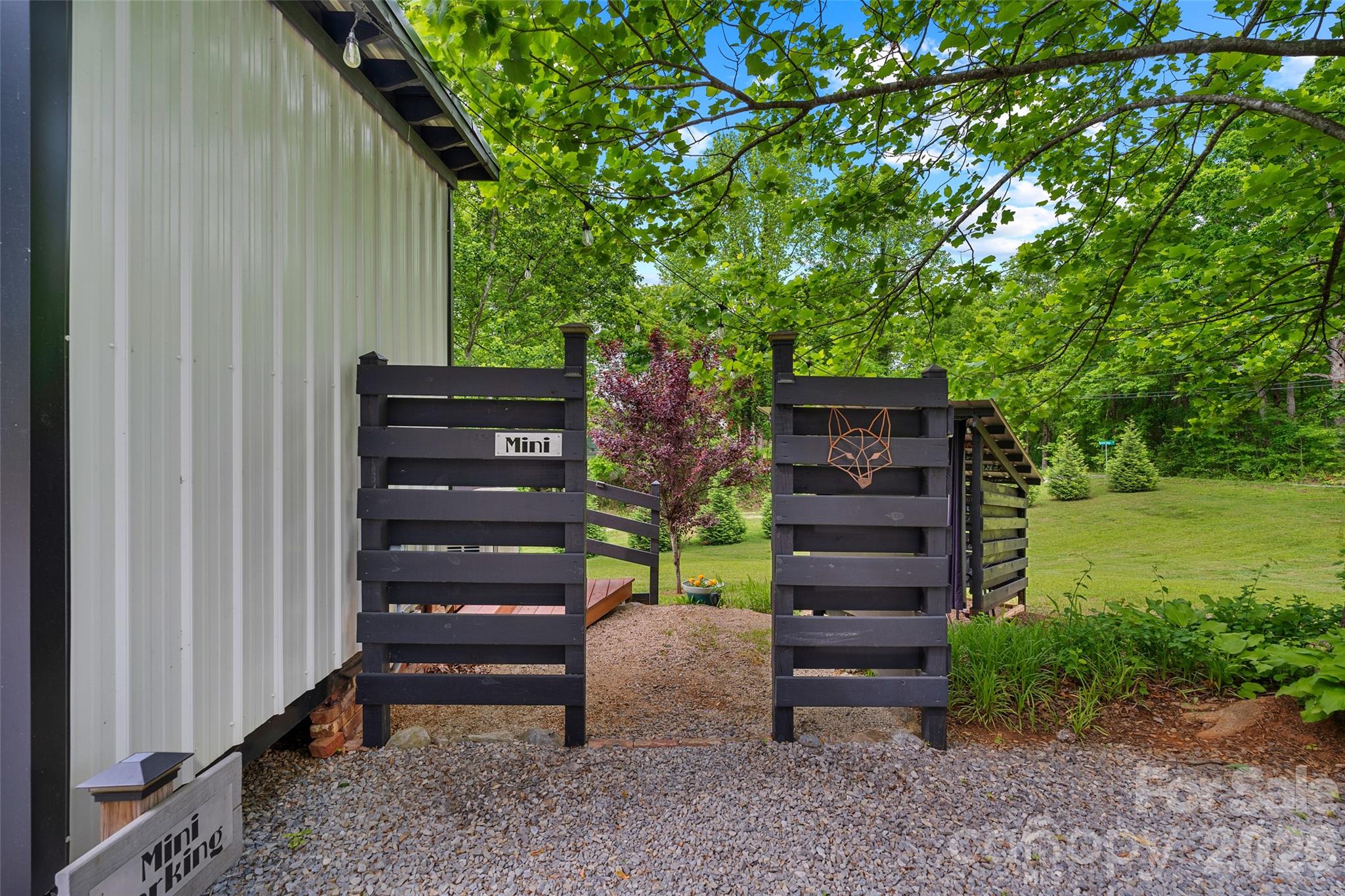 787 Ridge Road — Marion