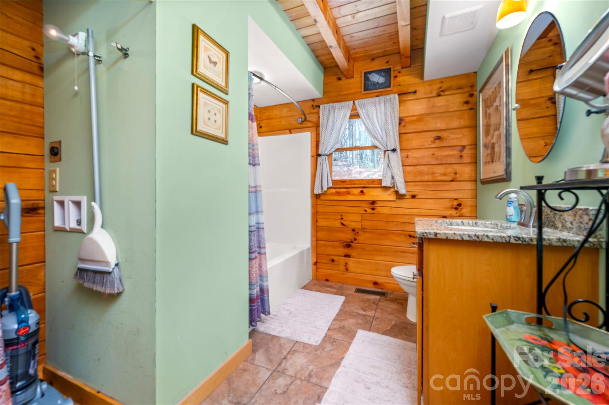 418 Owls Ridge Drive — Bostic