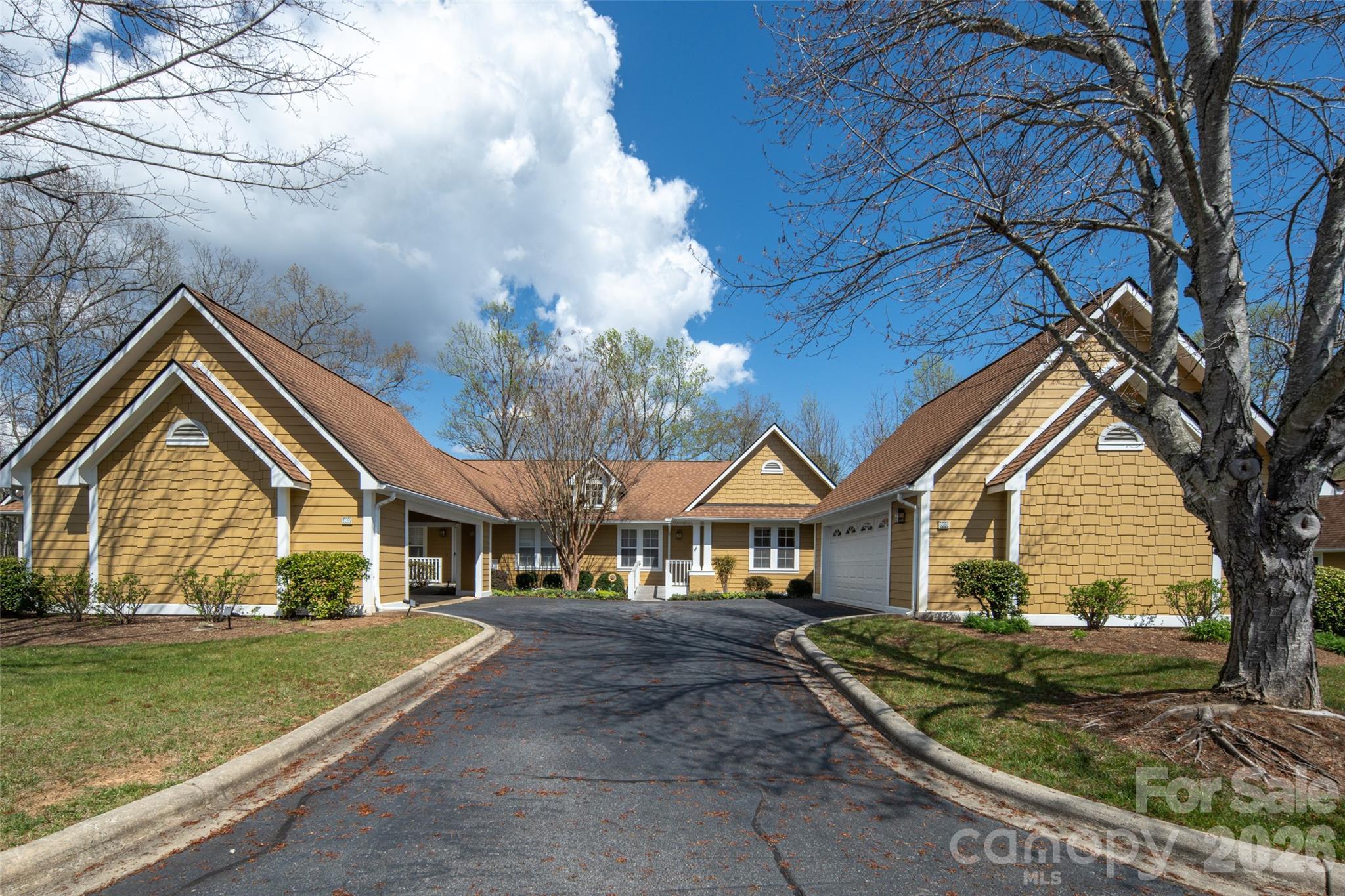803 Woodlea Court — Asheville