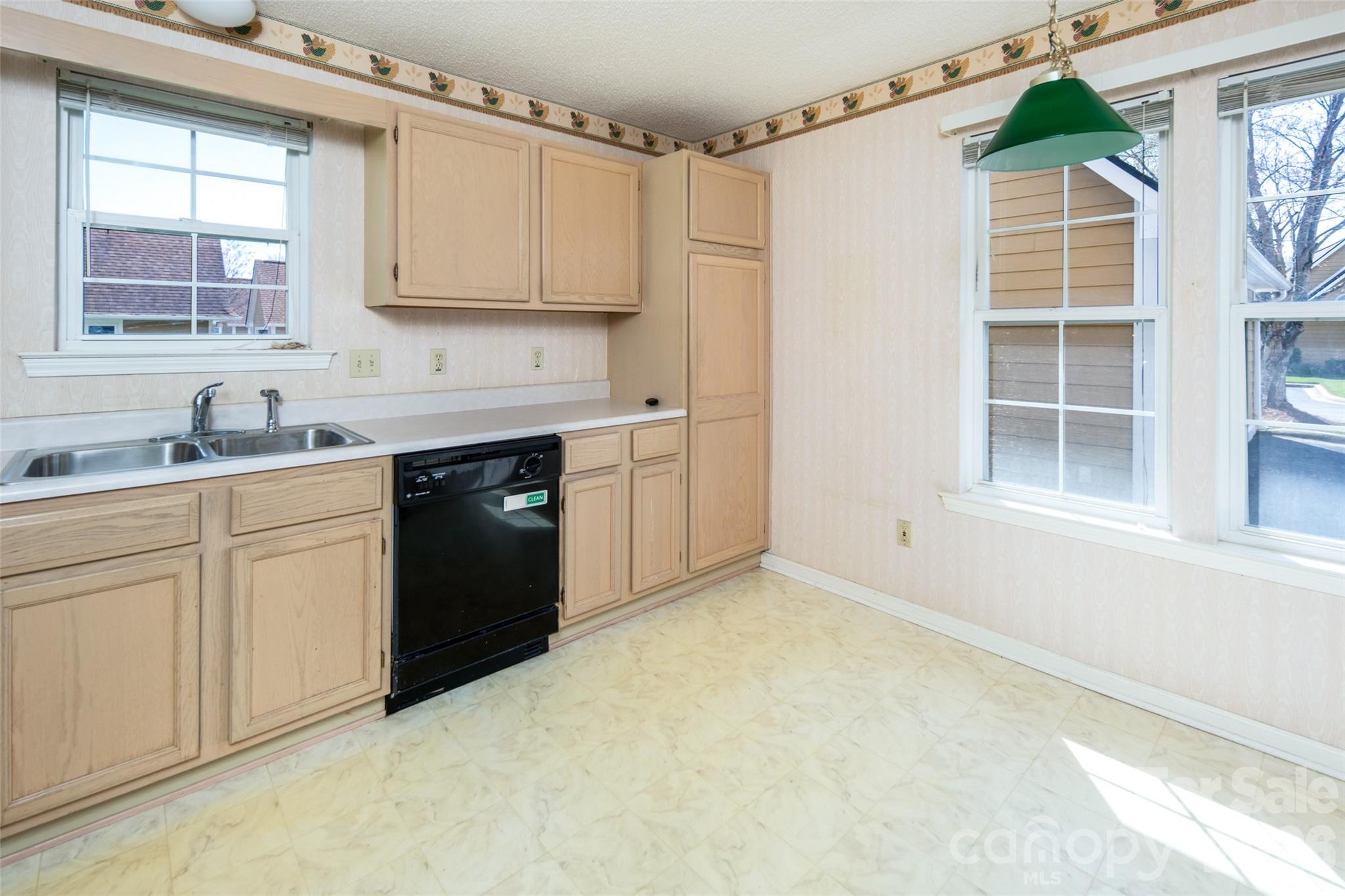 803 Woodlea Court — Asheville