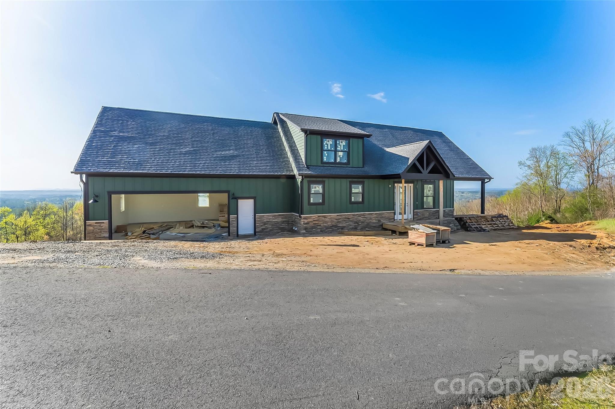 4898 Soaring Top Lane — Lenoir
