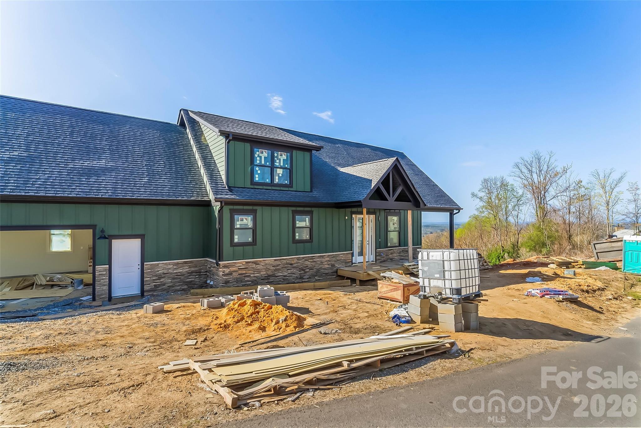 4898 Soaring Top Lane — Lenoir