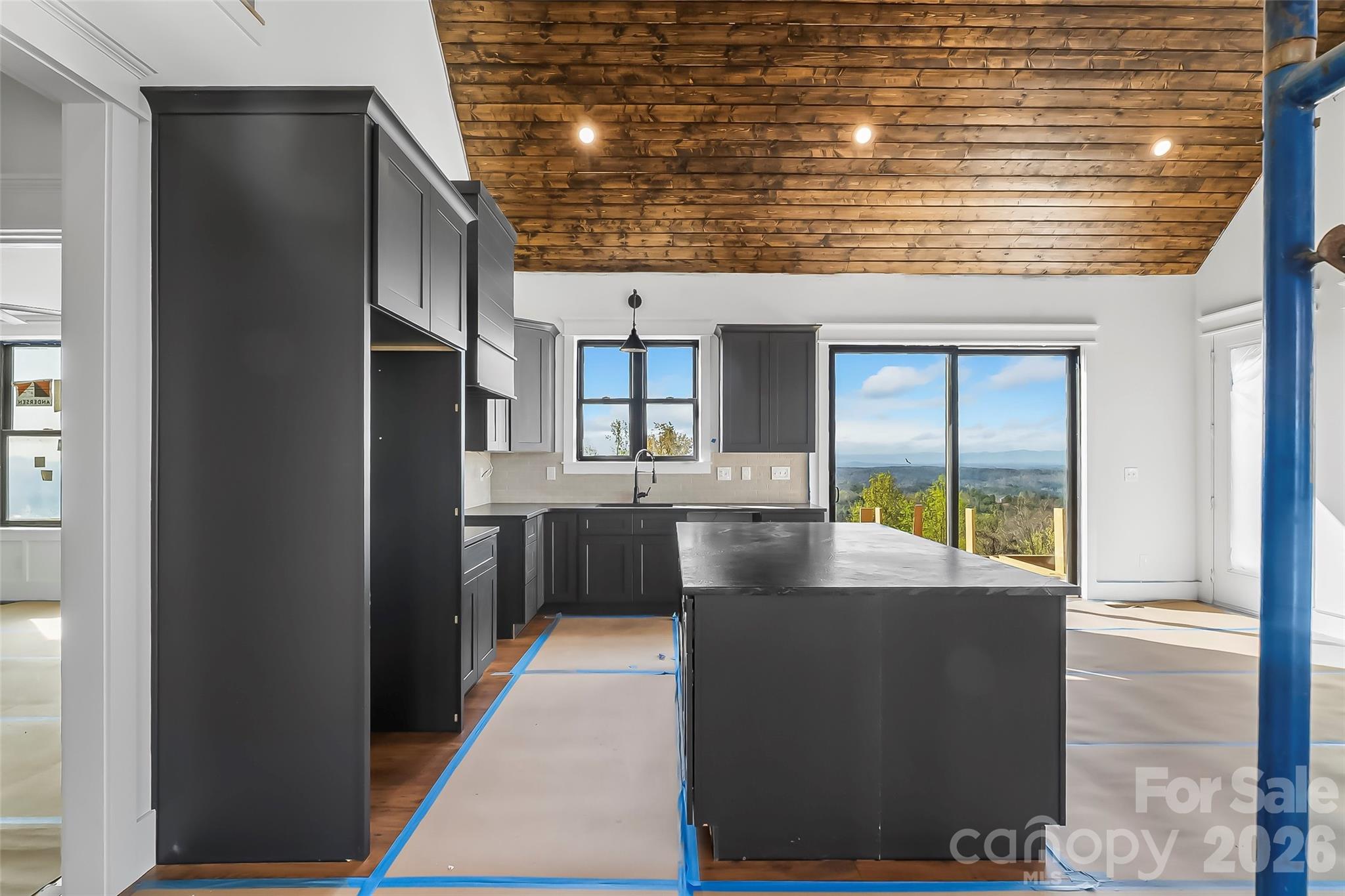 4898 Soaring Top Lane — Lenoir