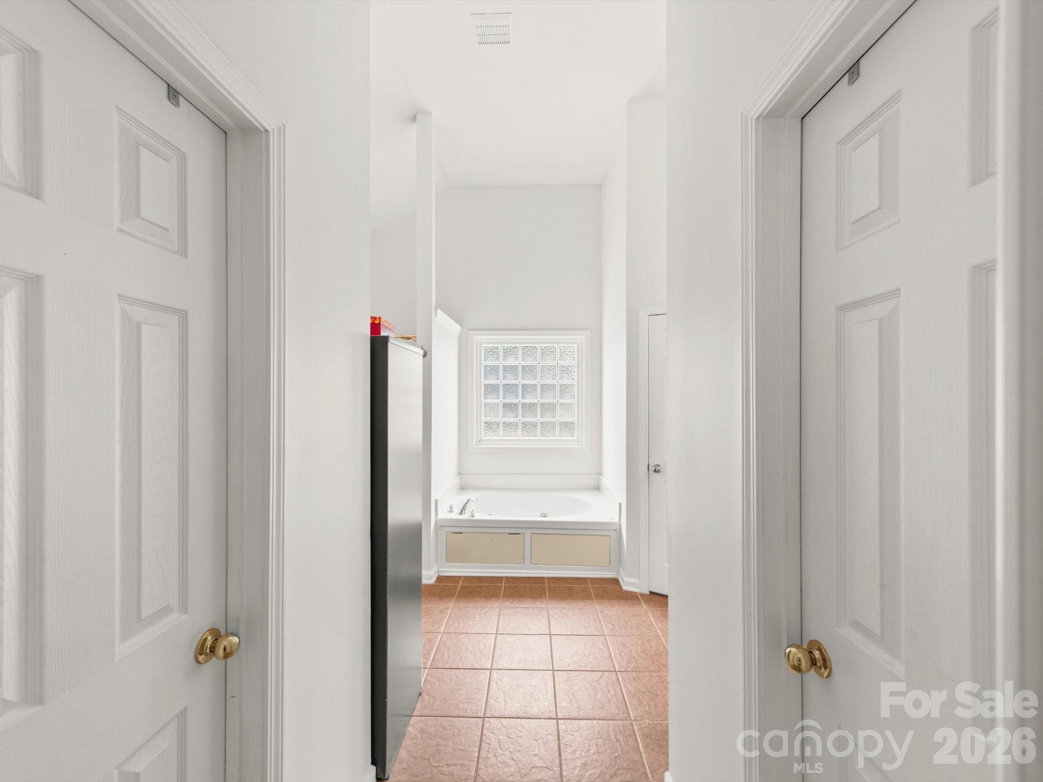 9693 NW Laurie Avenue NW — Concord