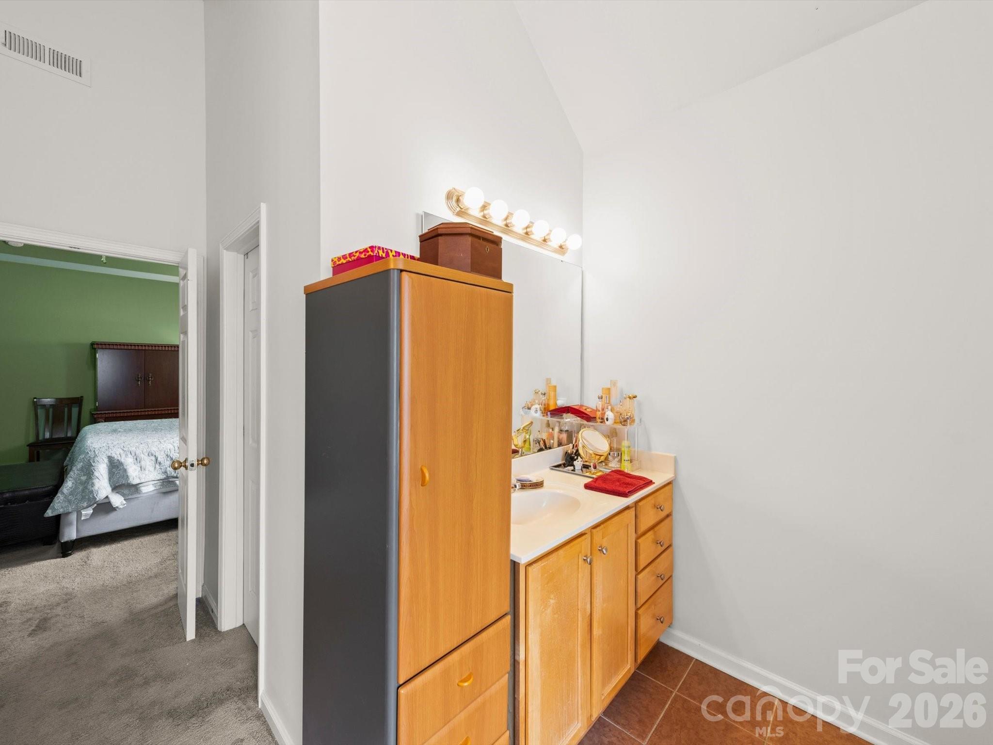 9693 NW Laurie Avenue NW — Concord