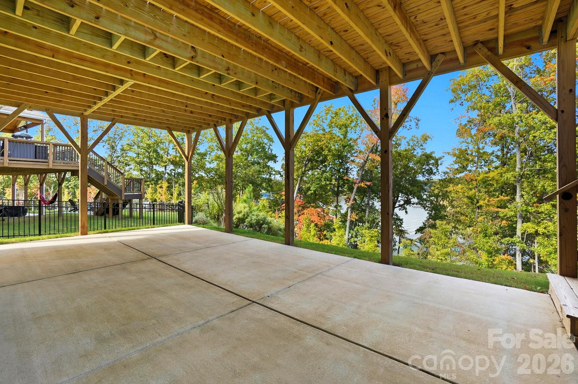 17909 Wilbanks Drive — Charlotte