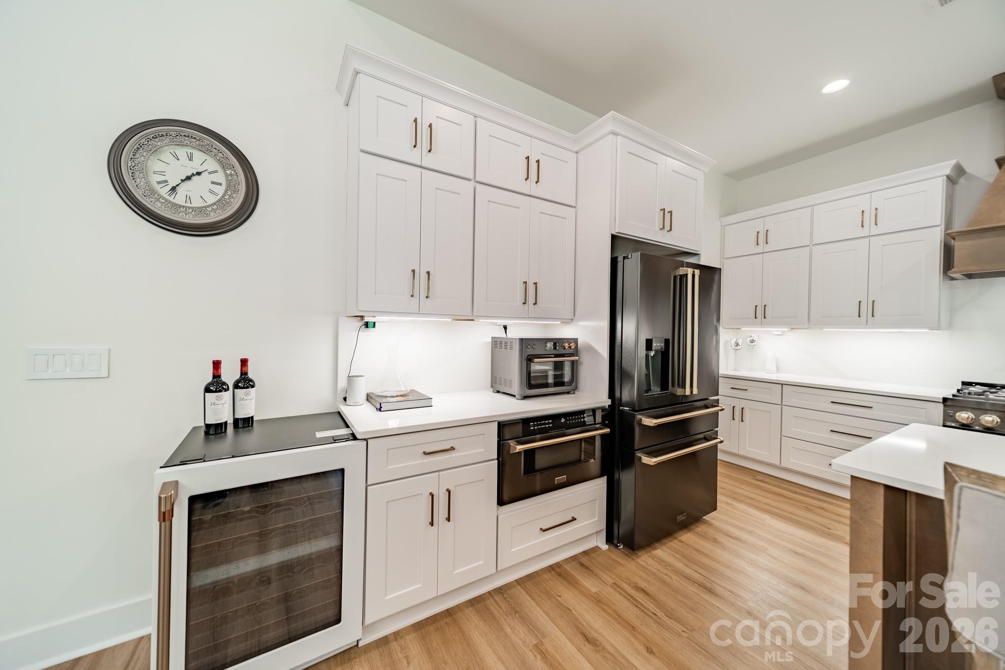 5201 Meadowland Parkway — Monroe