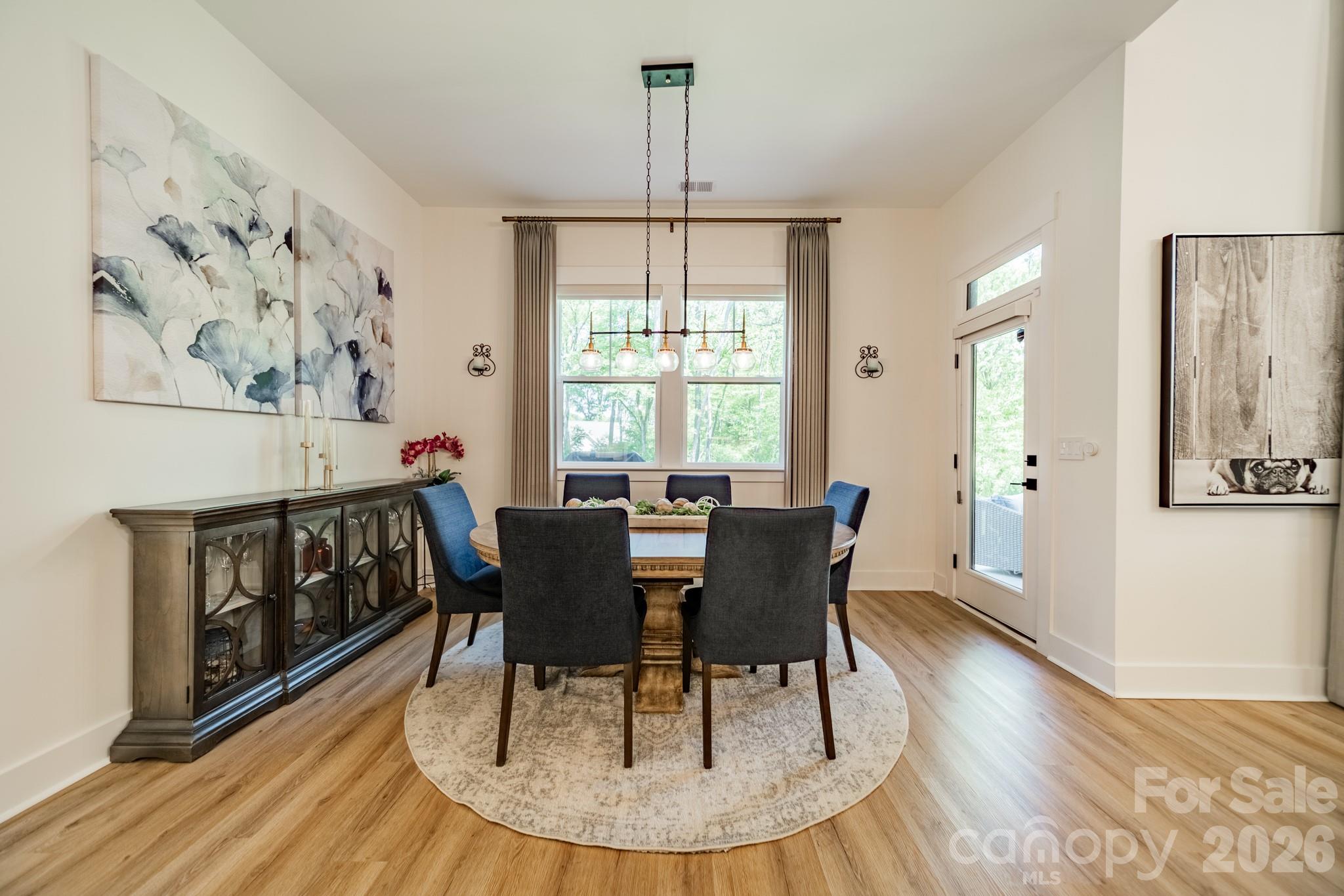 5201 Meadowland Parkway — Monroe