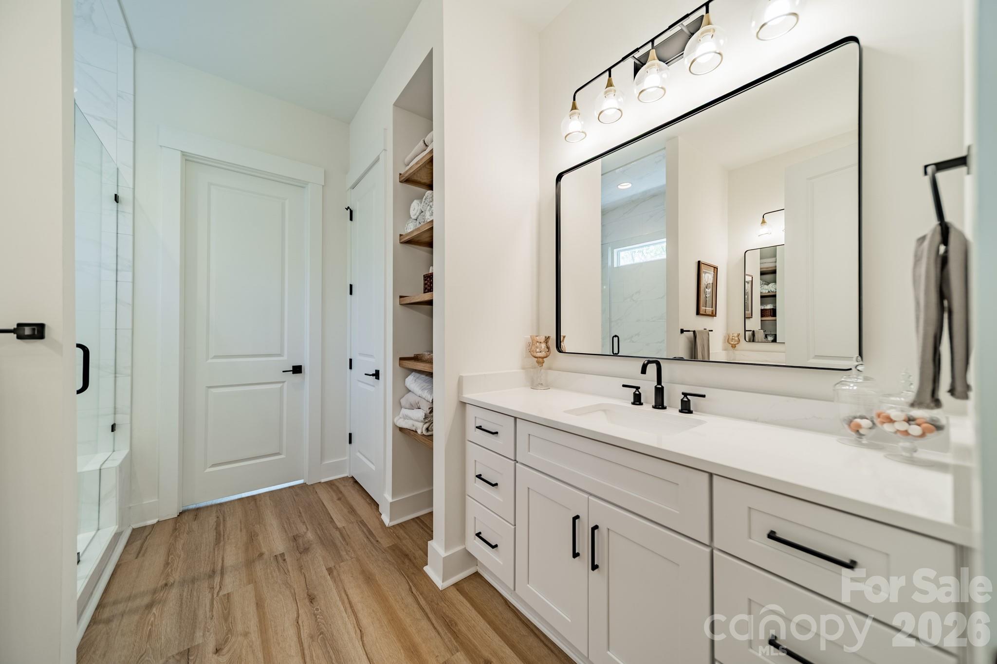5201 Meadowland Parkway — Monroe