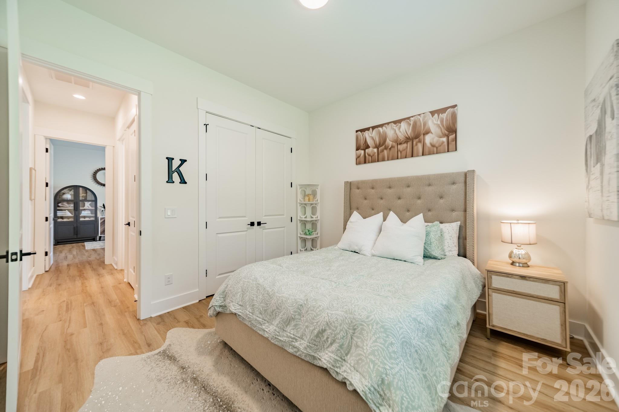 5201 Meadowland Parkway — Monroe
