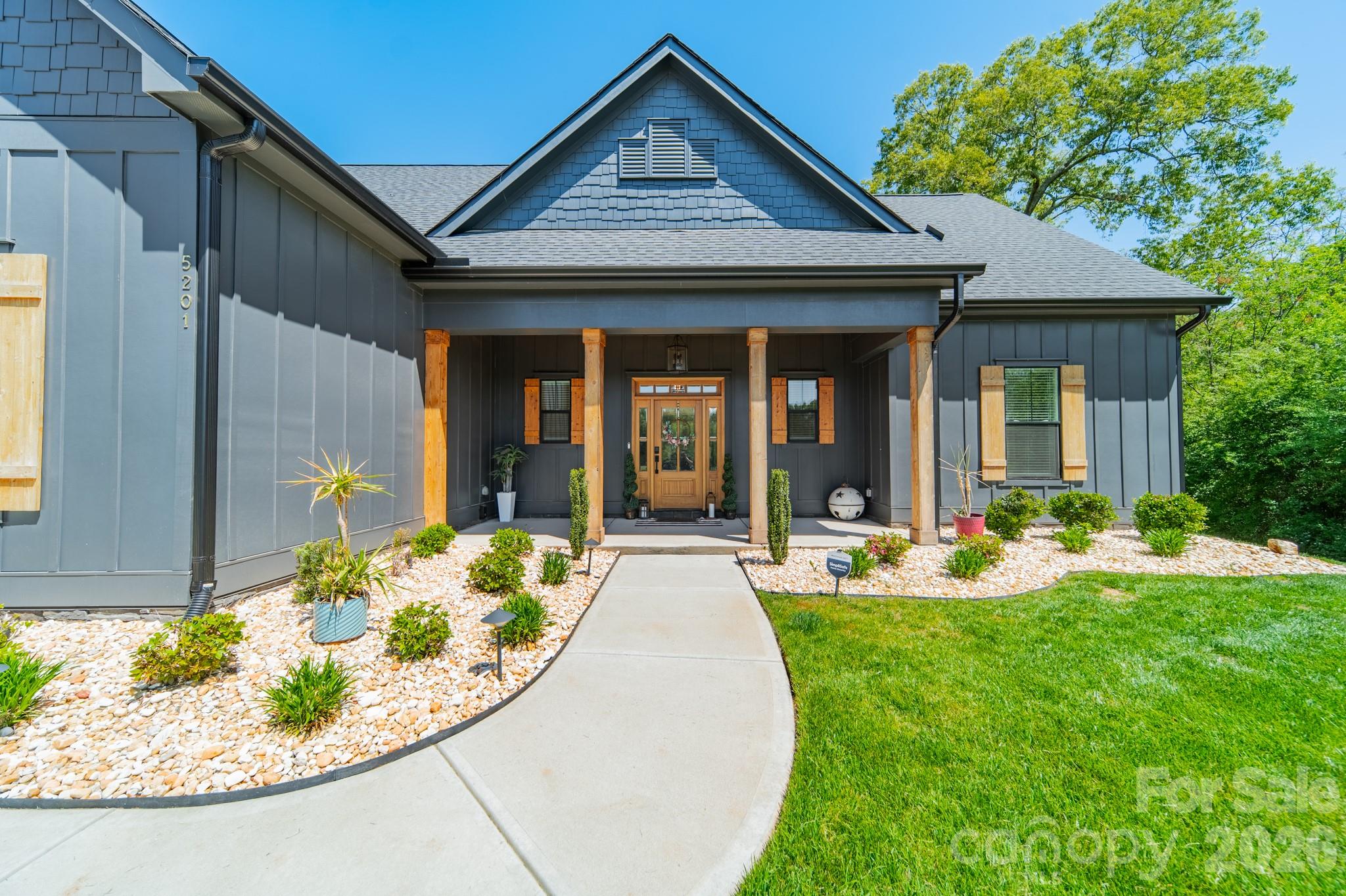 5201 Meadowland Parkway — Monroe
